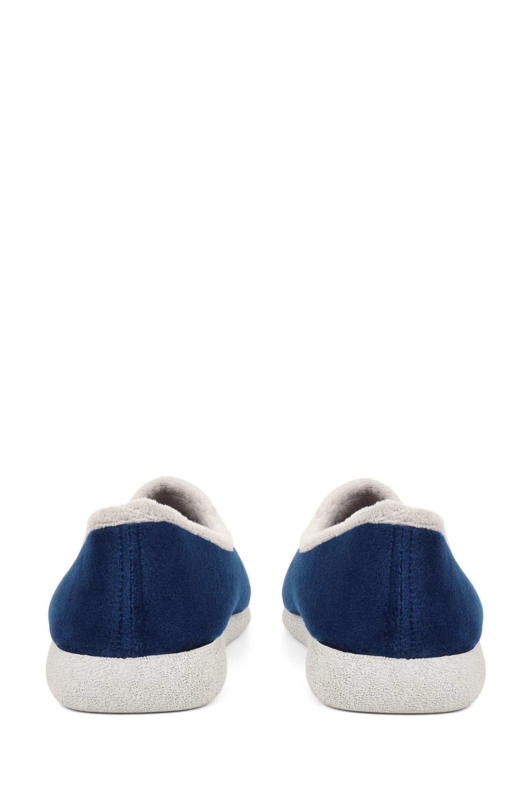 Pavers cat 2025 slippers