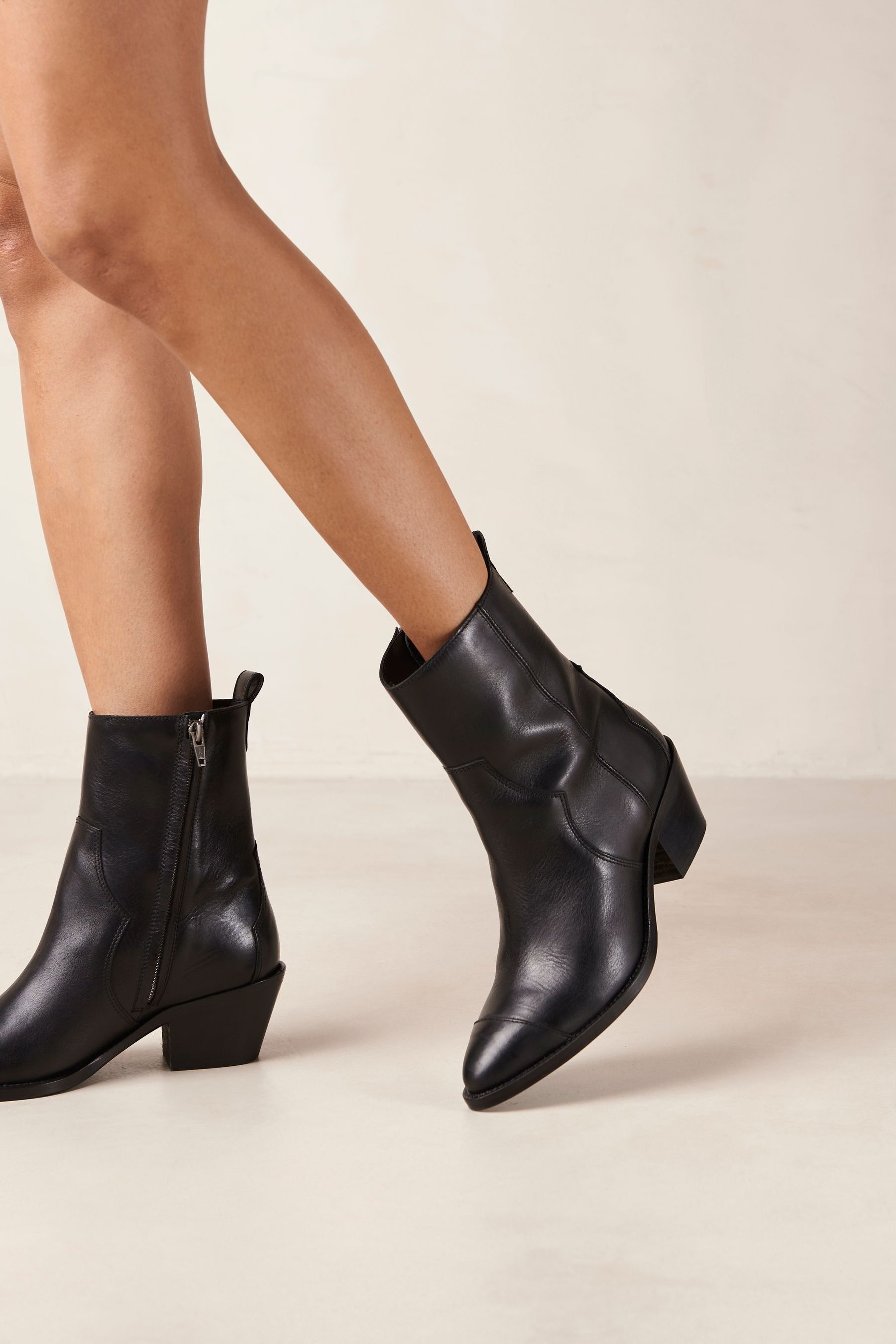 Austin's boots and online leathers