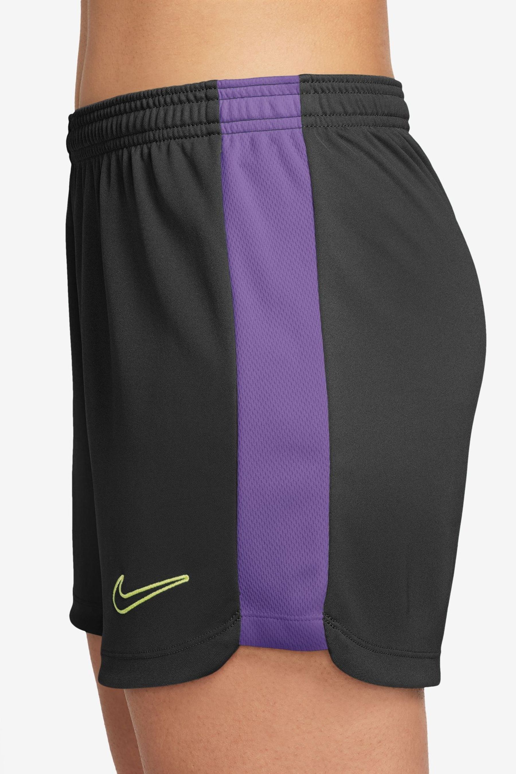 Black and purple nike shorts best sale