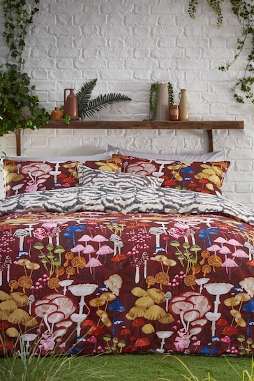furn. Red Amanita Abstract Mushroom Reversible Duvet Cover and Pillowcase Set