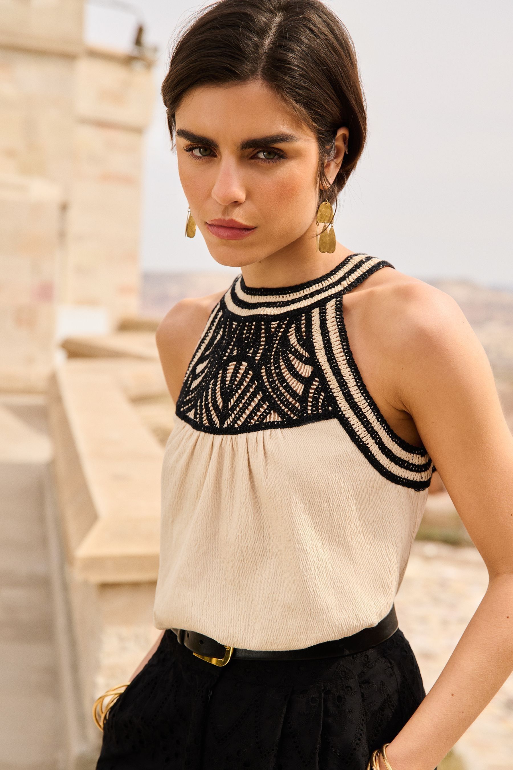 Love Roses Crochet Black and Ivory White Halter Neck Jersey Top