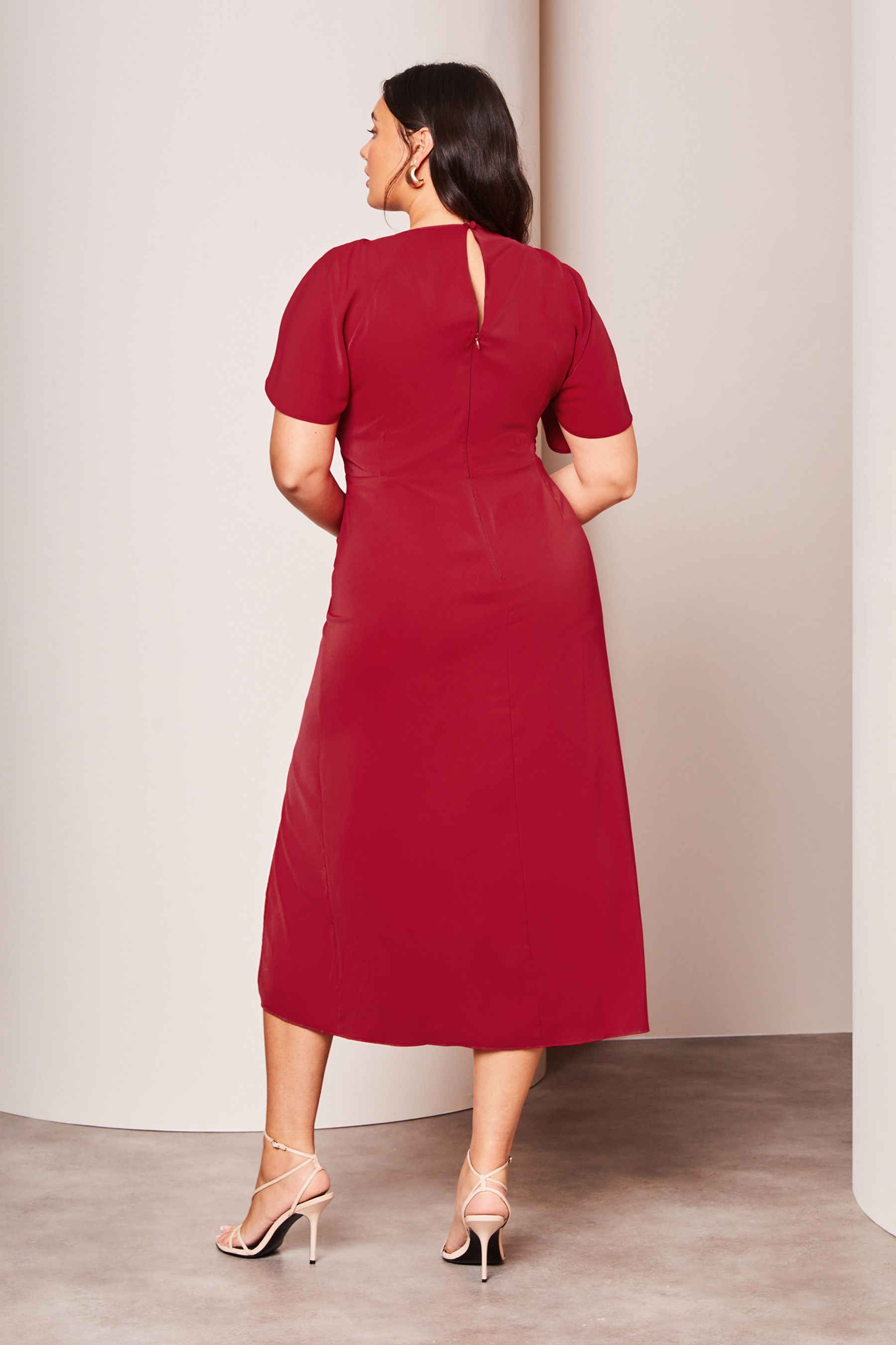Red outlet curve dress