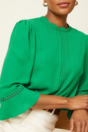Love & Roses Green Scallop Pintuck Flute Sleeve Blouse