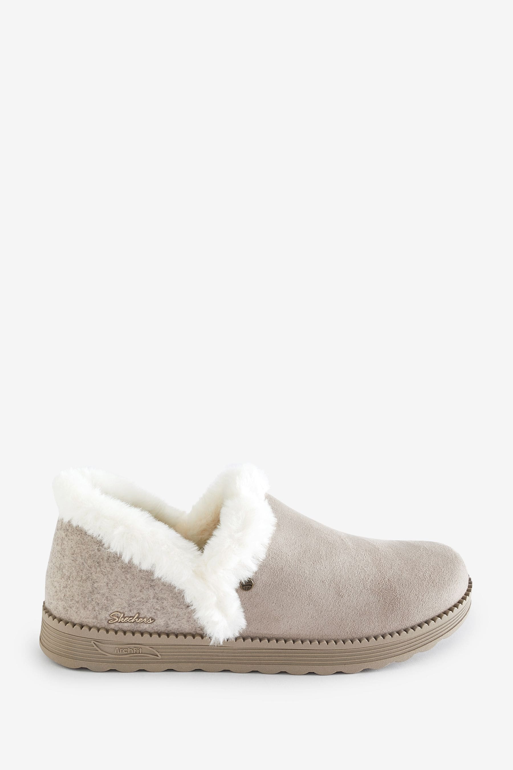 Skechers beige top slip on