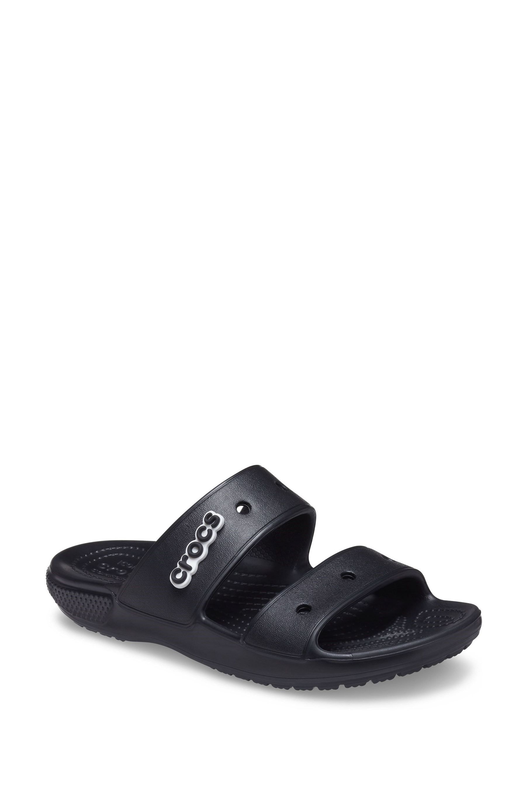 Crocs classic flip flops clearance