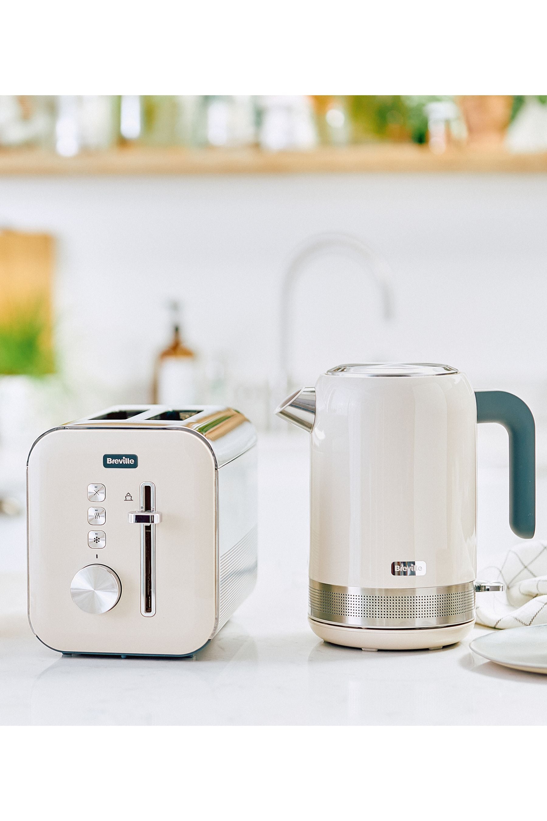 Breville high gloss toaster and sale kettle