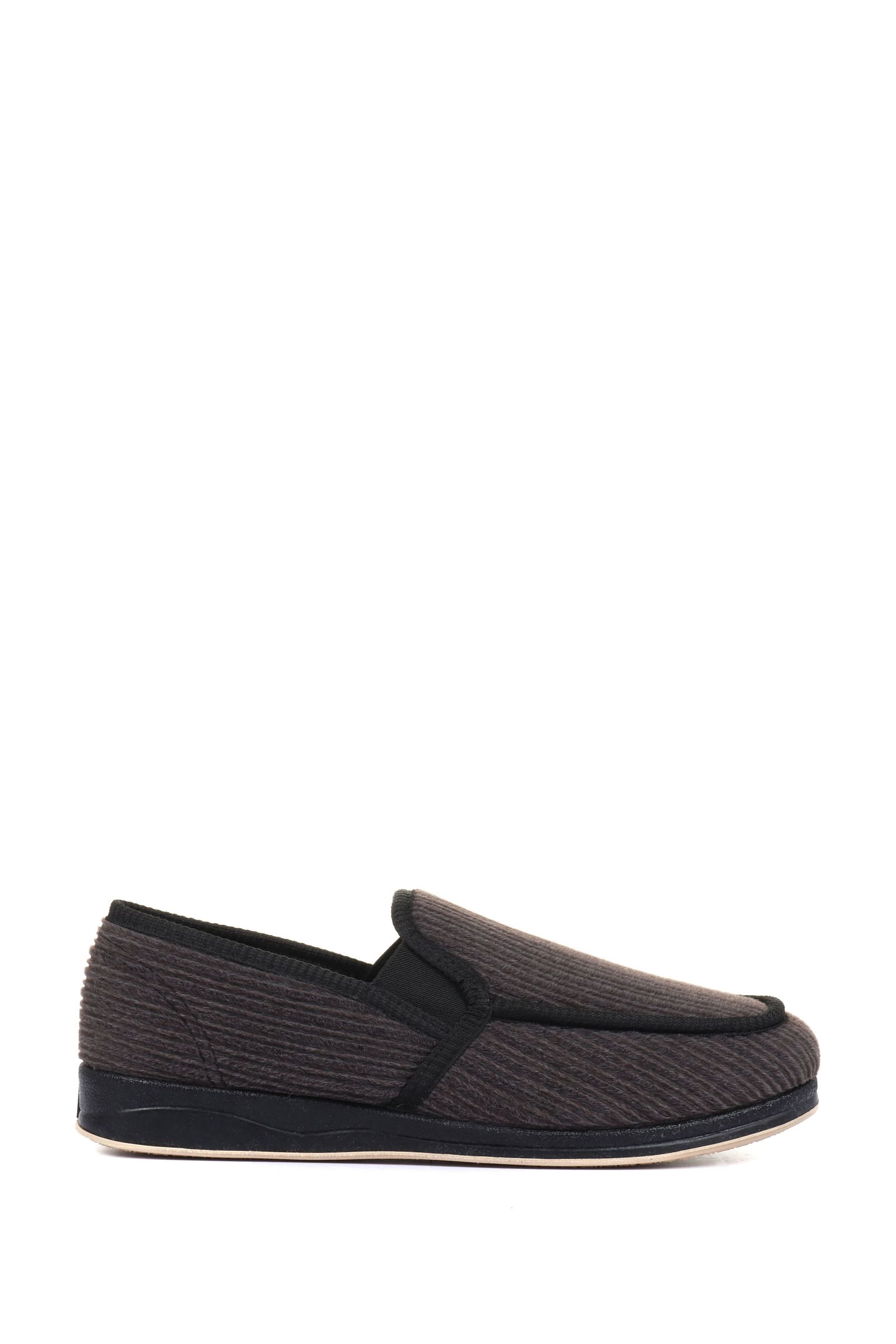 Mens slippers pavers best sale
