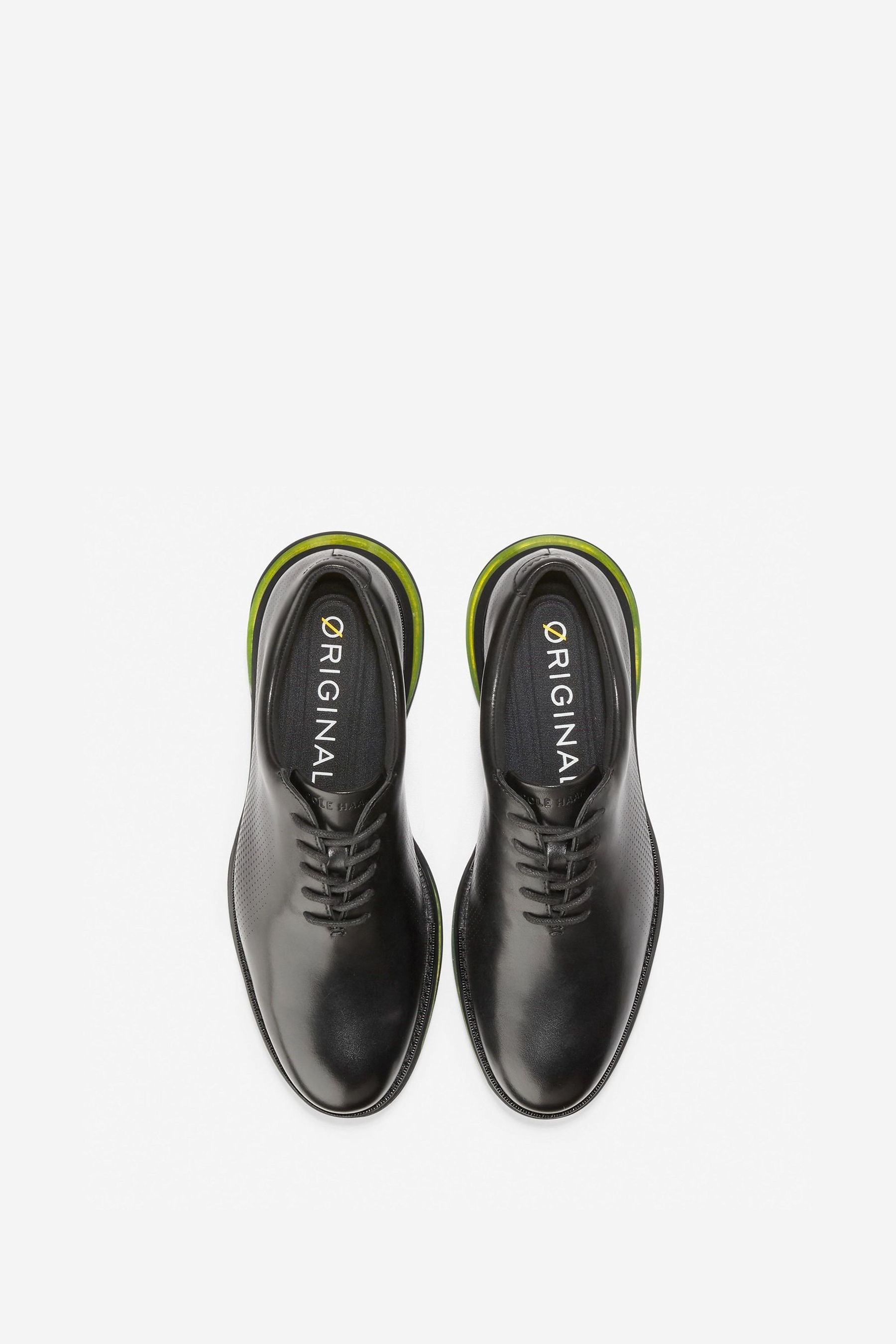 Cole haan wholecut black top