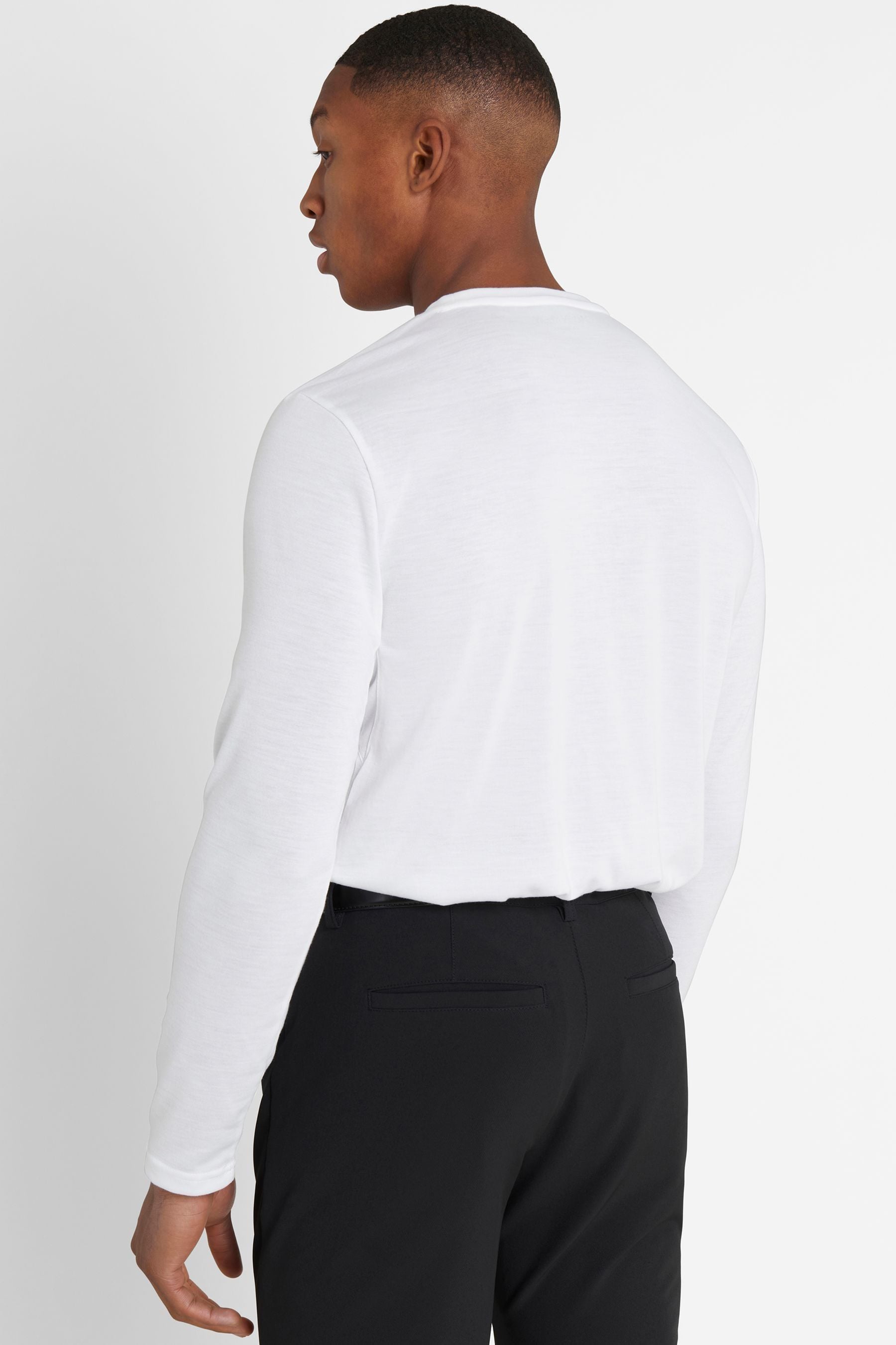 Calvin klein t hotsell shirt crew neck