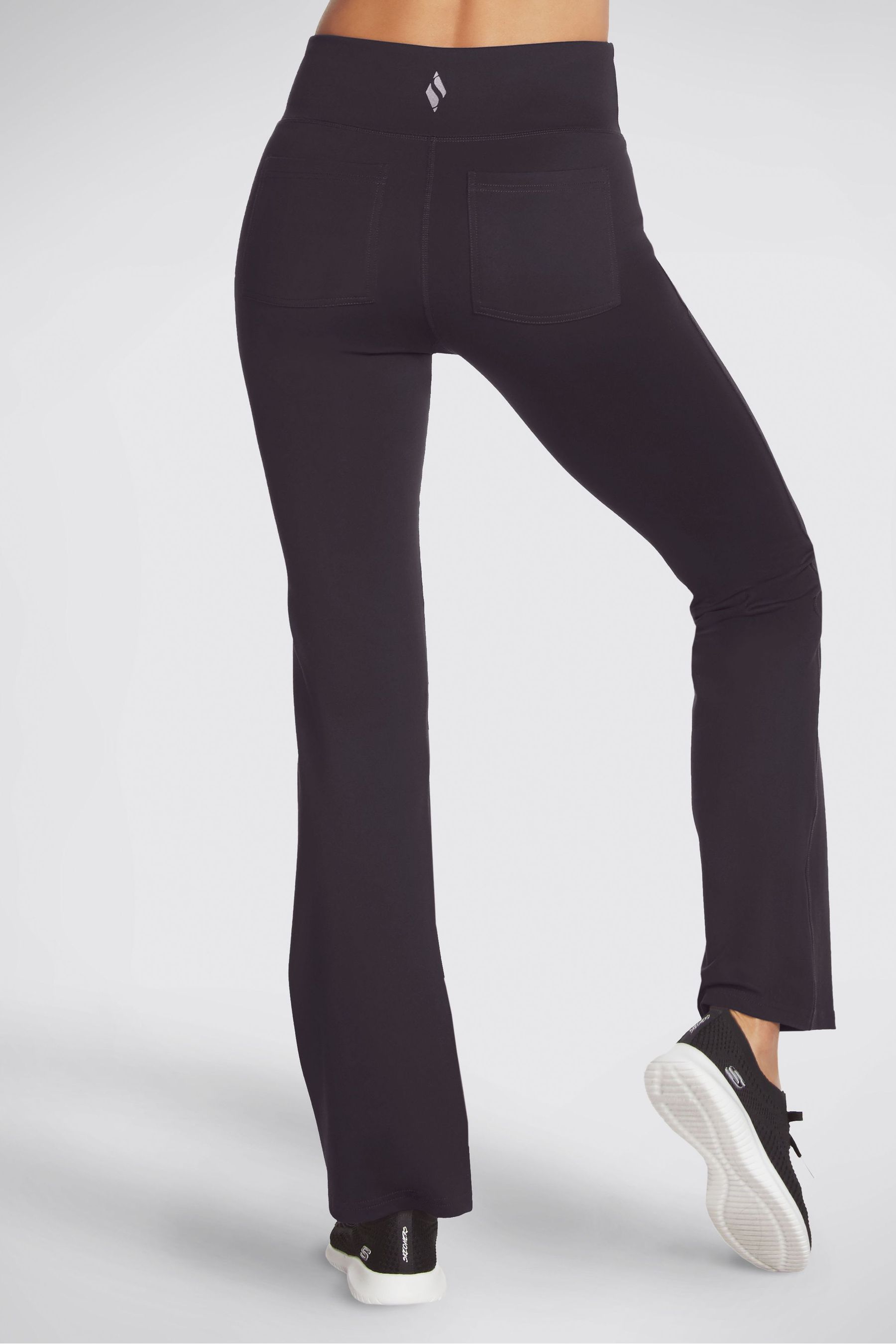Evolution top yoga pants