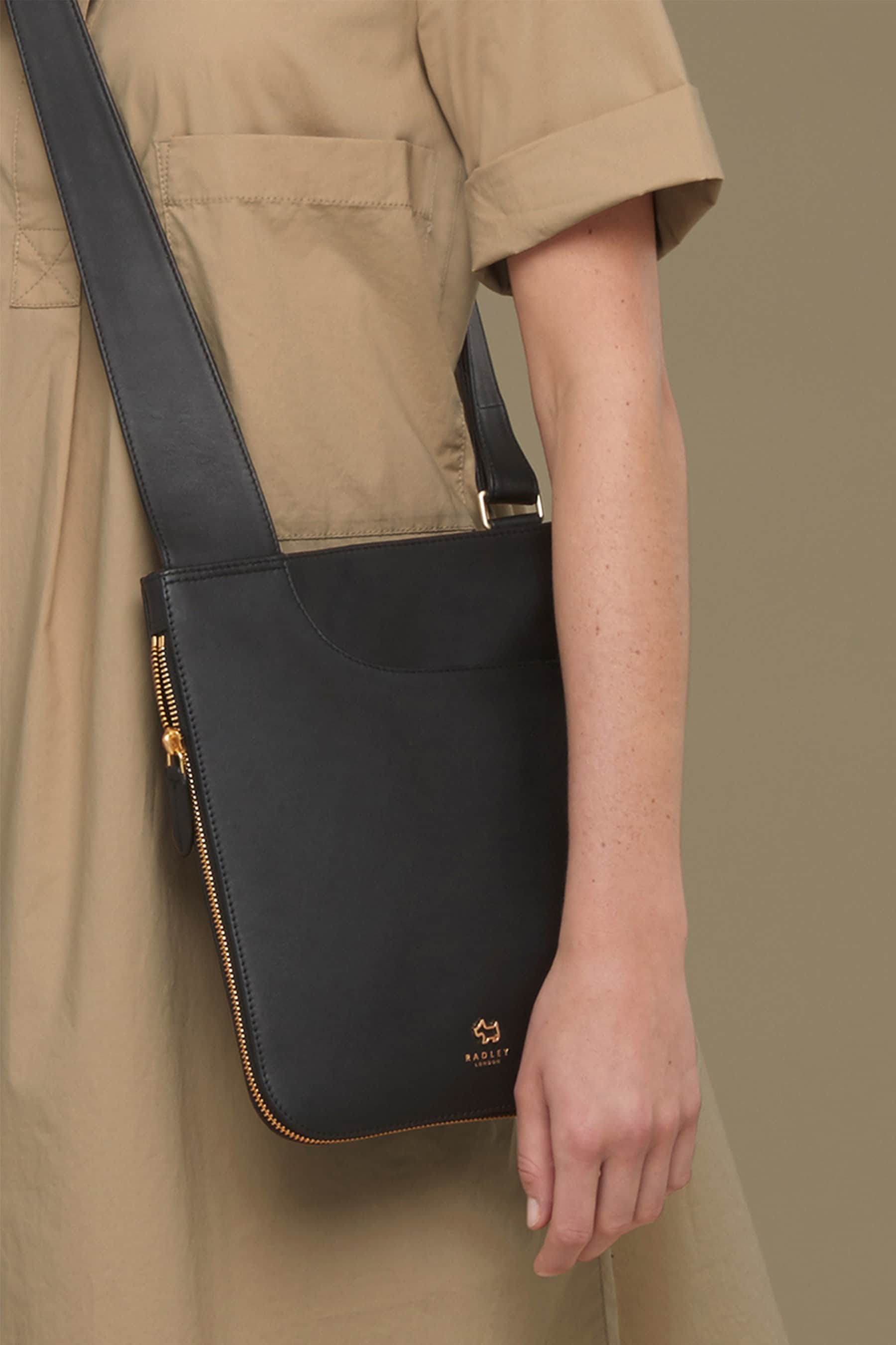 Radley london medium sales pockets leather crossbody handbag
