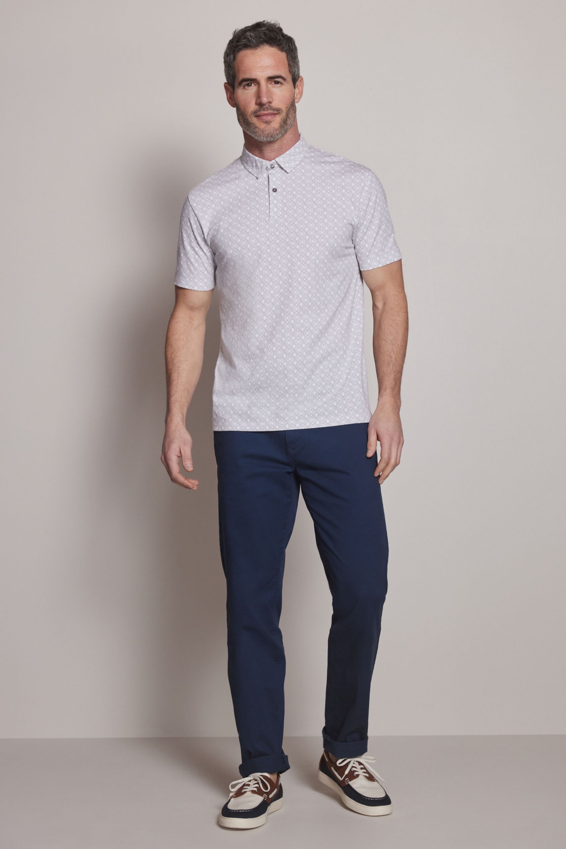 Black jeans white polo clearance