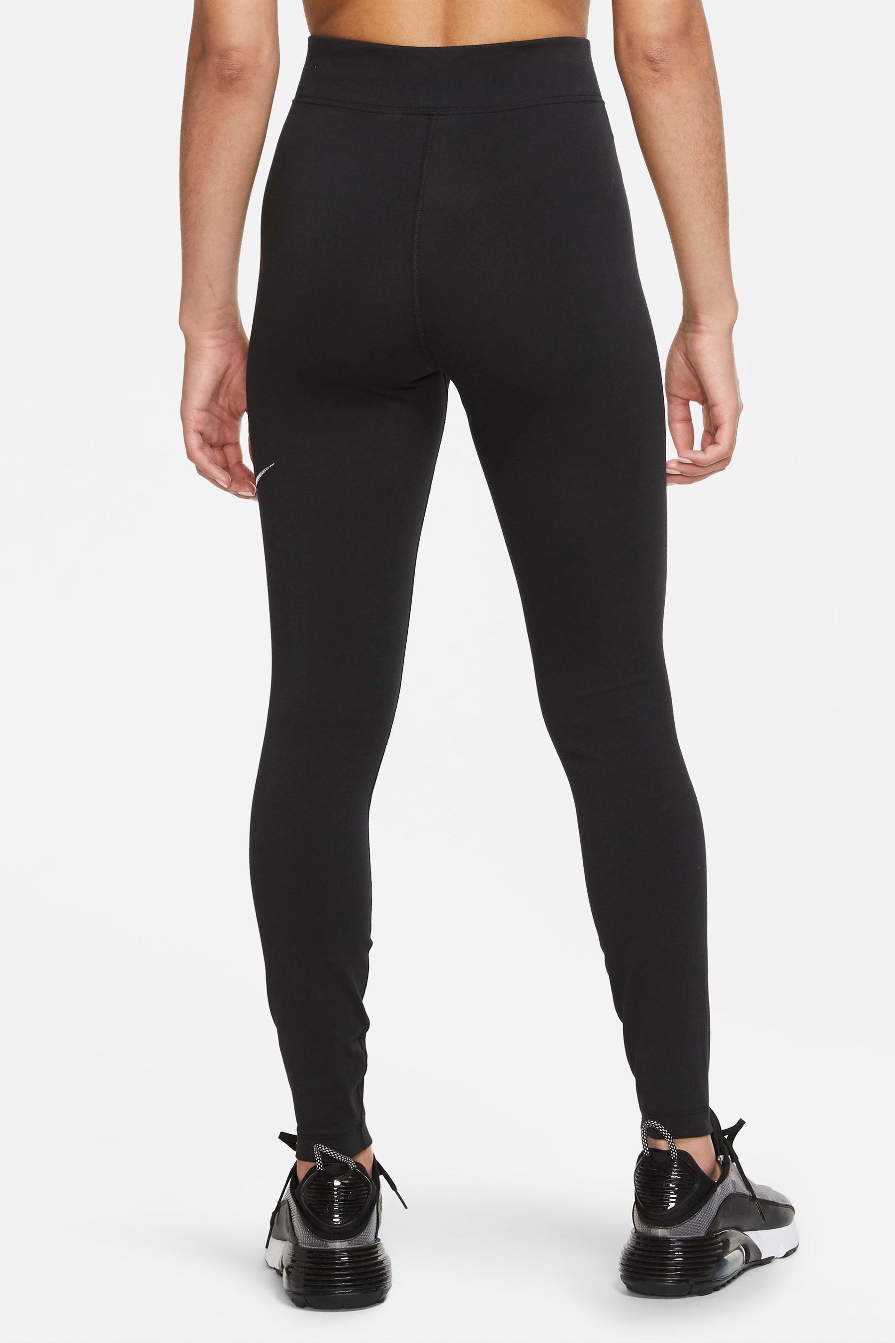 Nike leggings 2024 swoosh logo