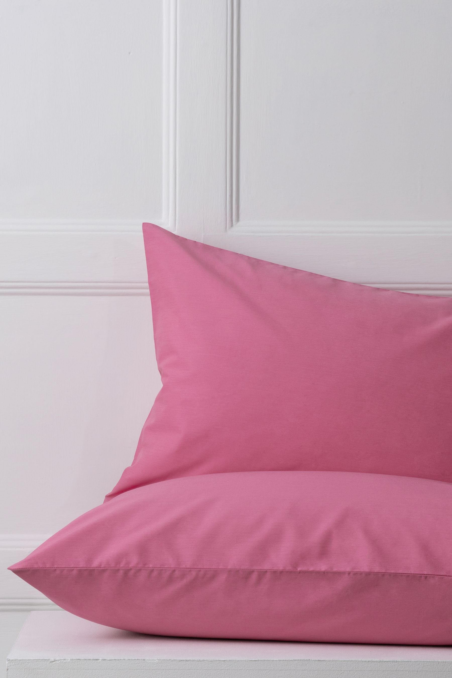 Bright pink 2025 pillow cases