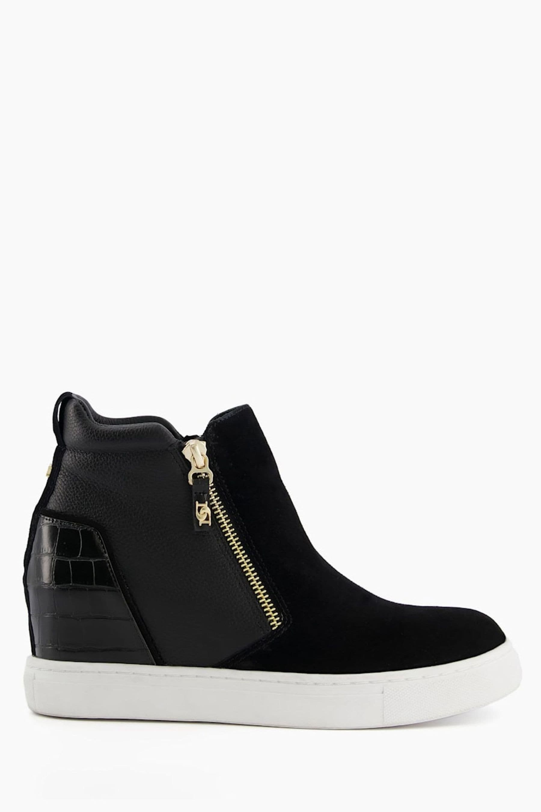 Dune shop wedge trainers