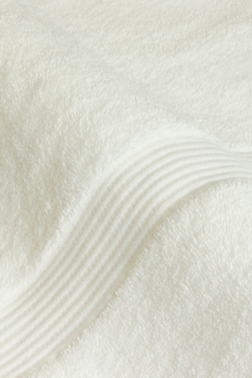 Riva Paoletti 6 Piece White Cleopatra Towel Bale