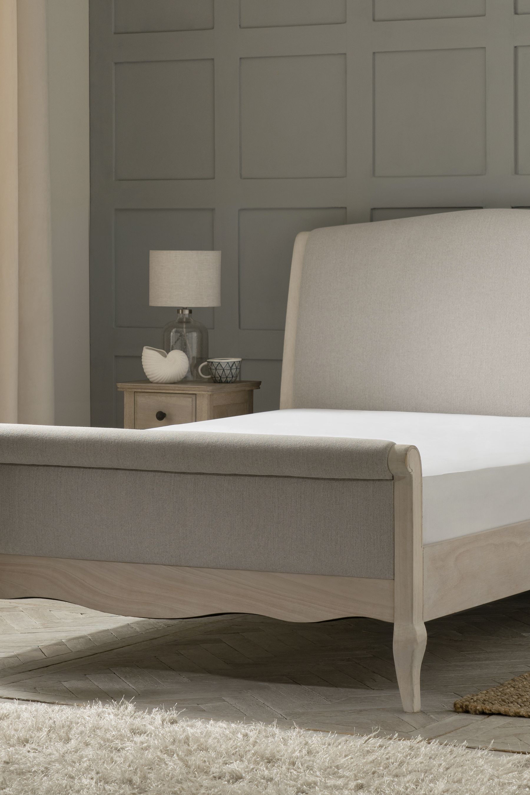 Light wash wood bed best sale frame