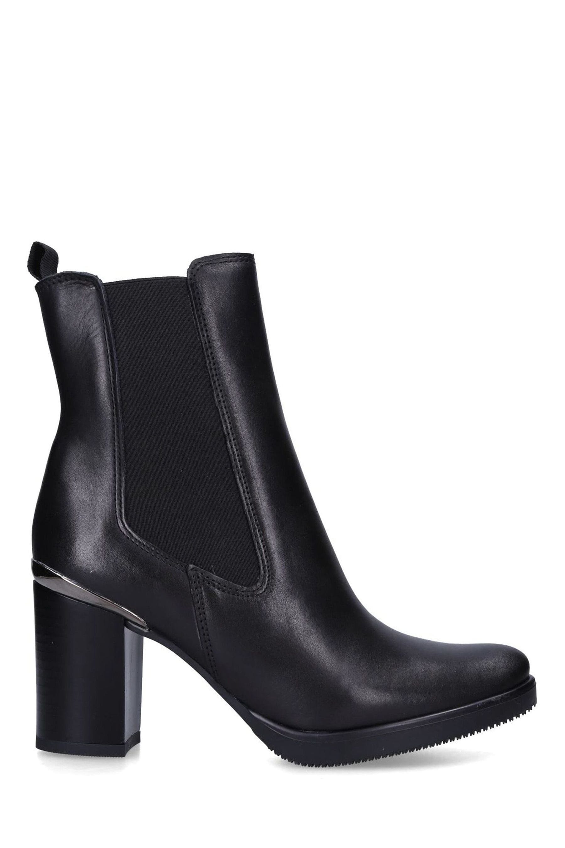 Carvela twist ankle boots 2025