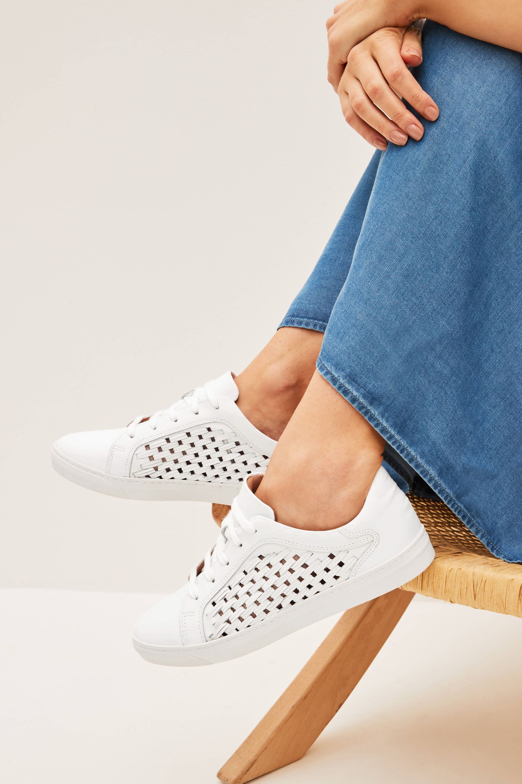 Signature trainers cheap