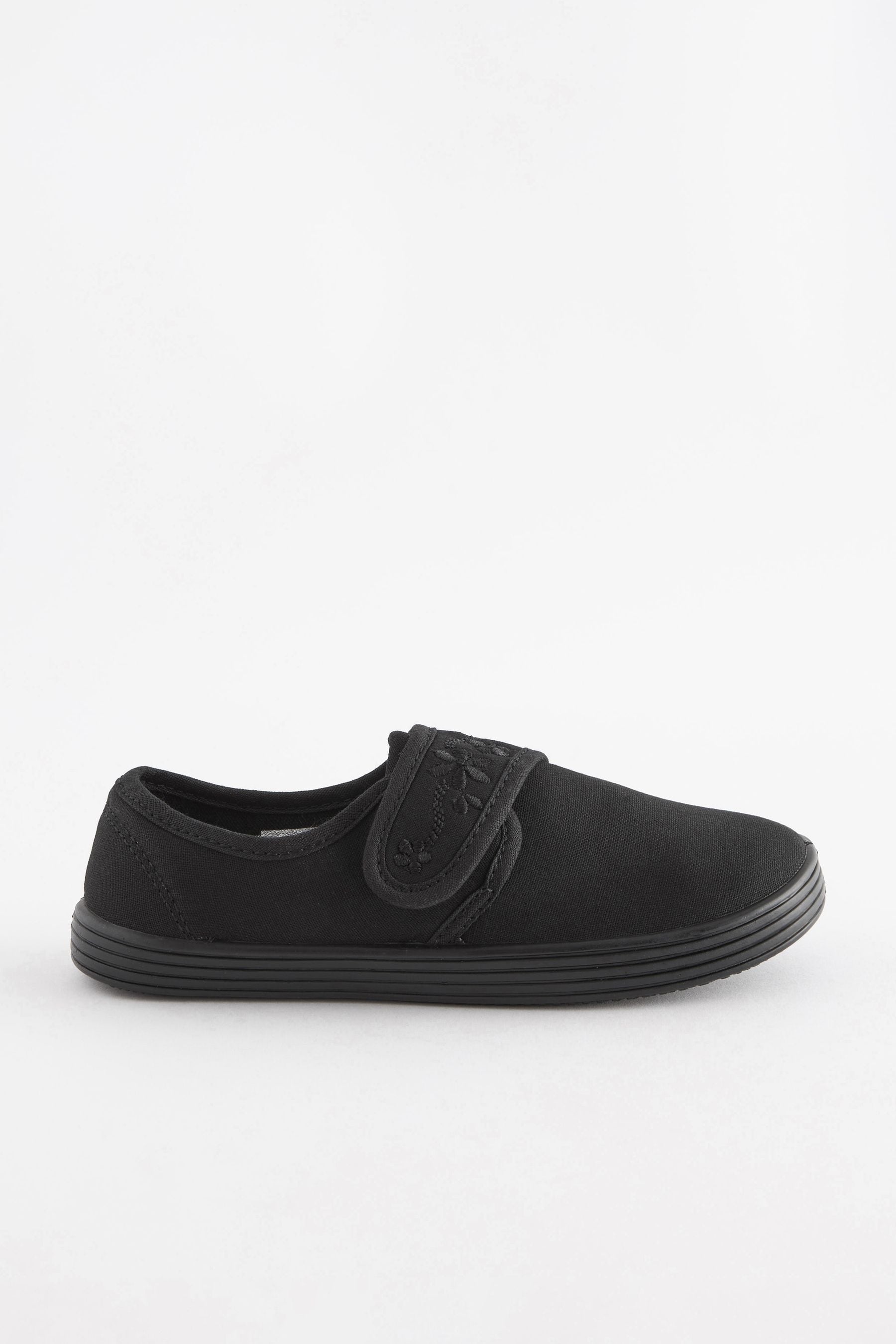 Wide fit sale black plimsolls