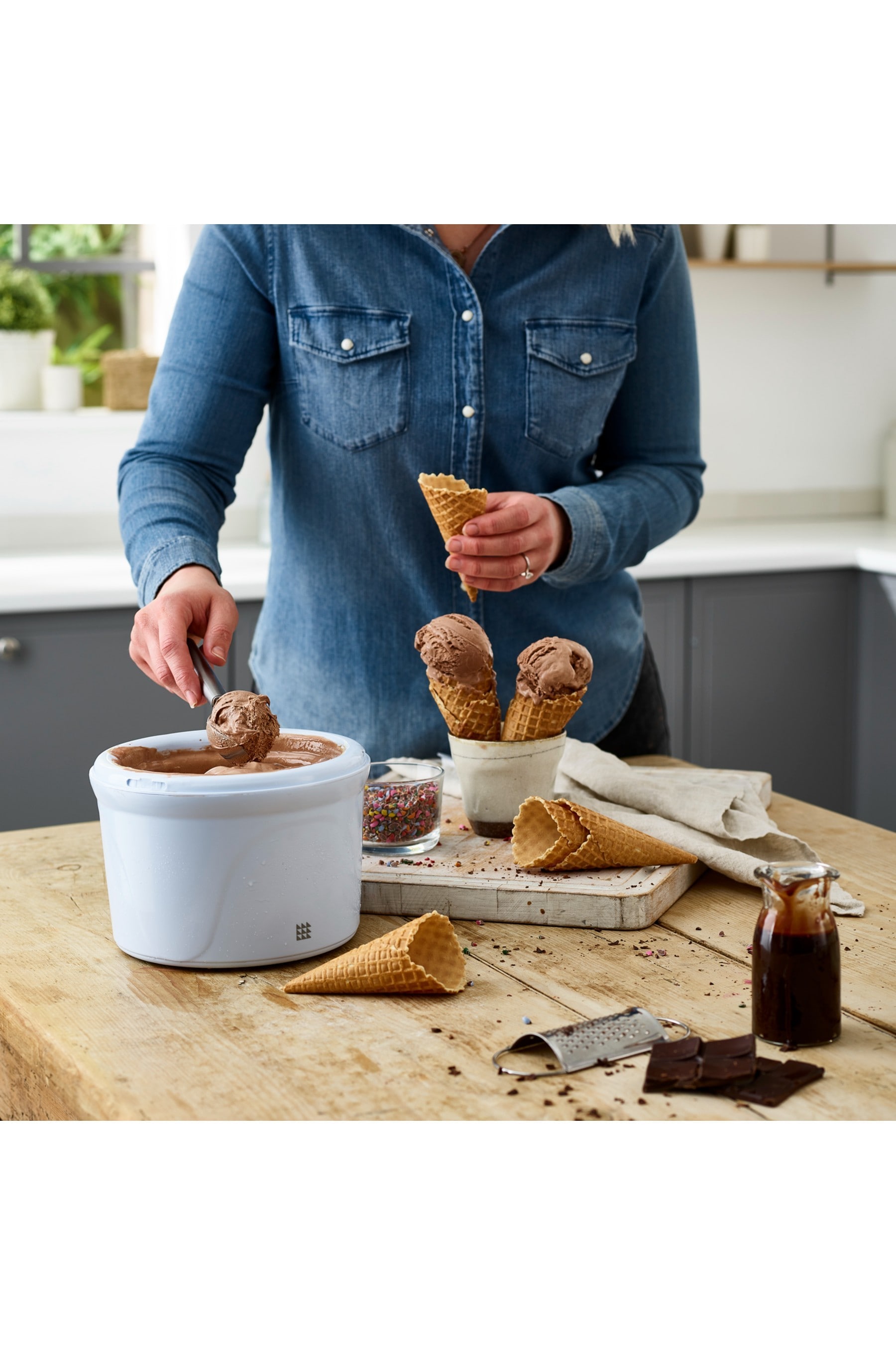 Lakeland digital best sale ice cream maker