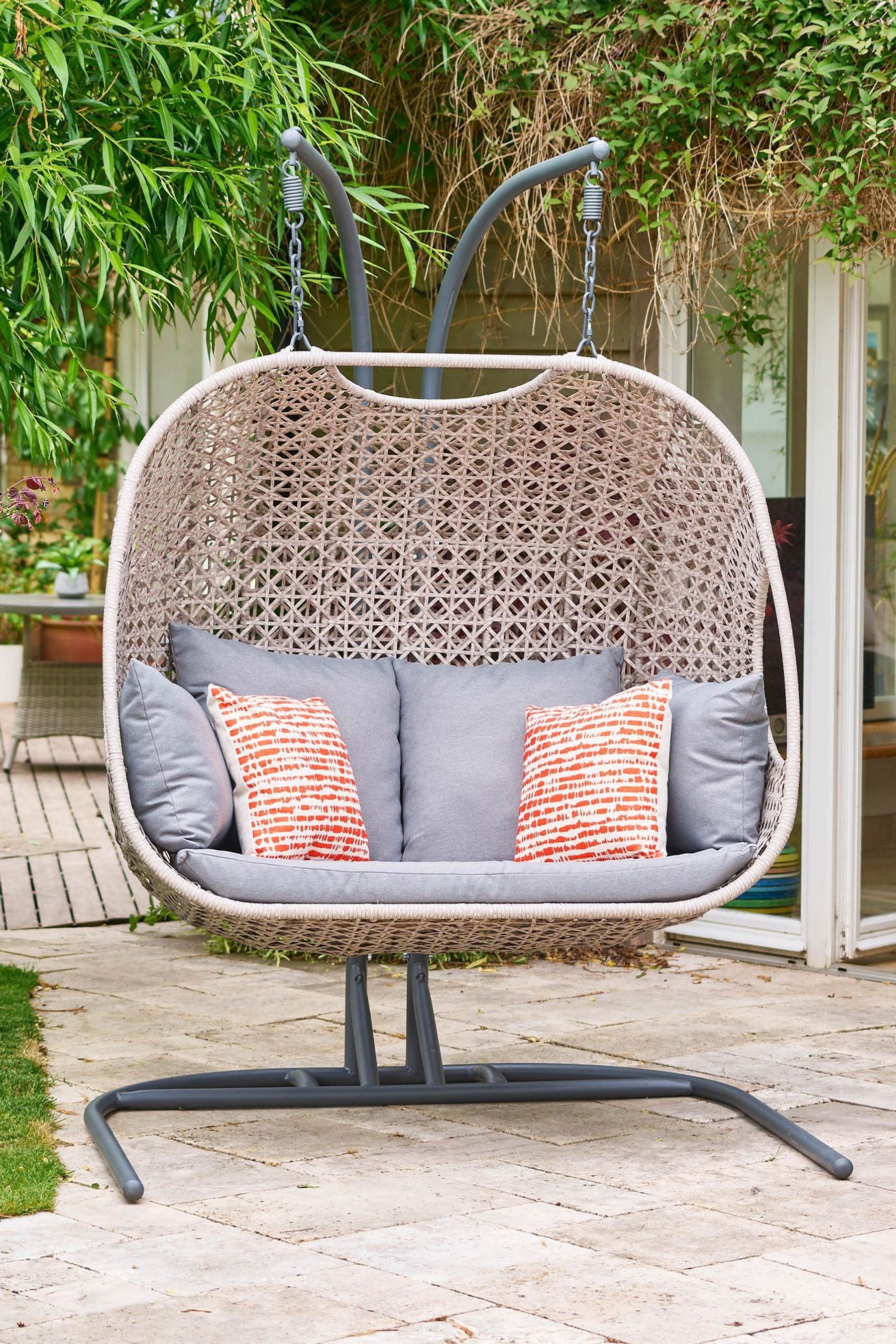 Next egg best sale chair