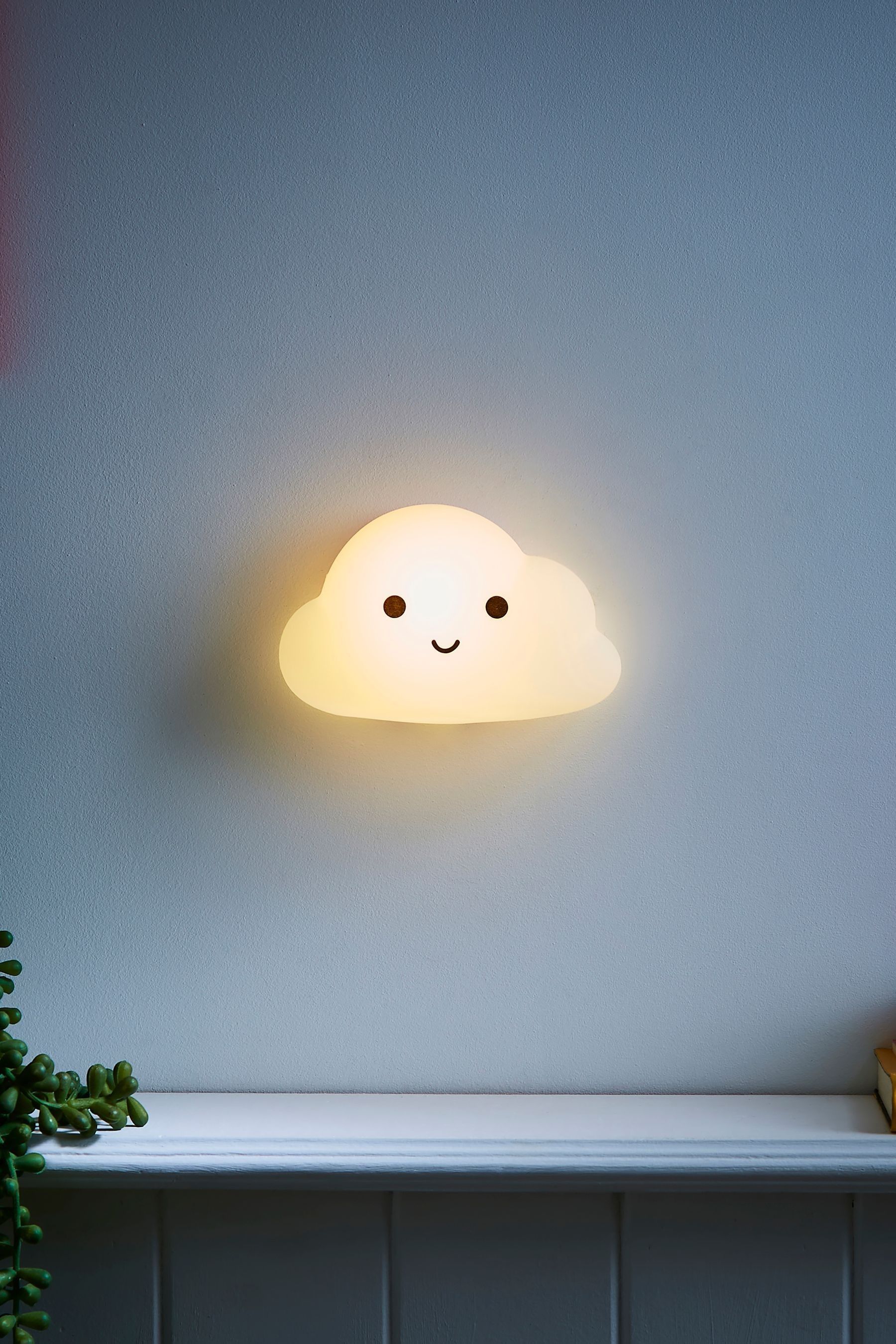 White cloud light top