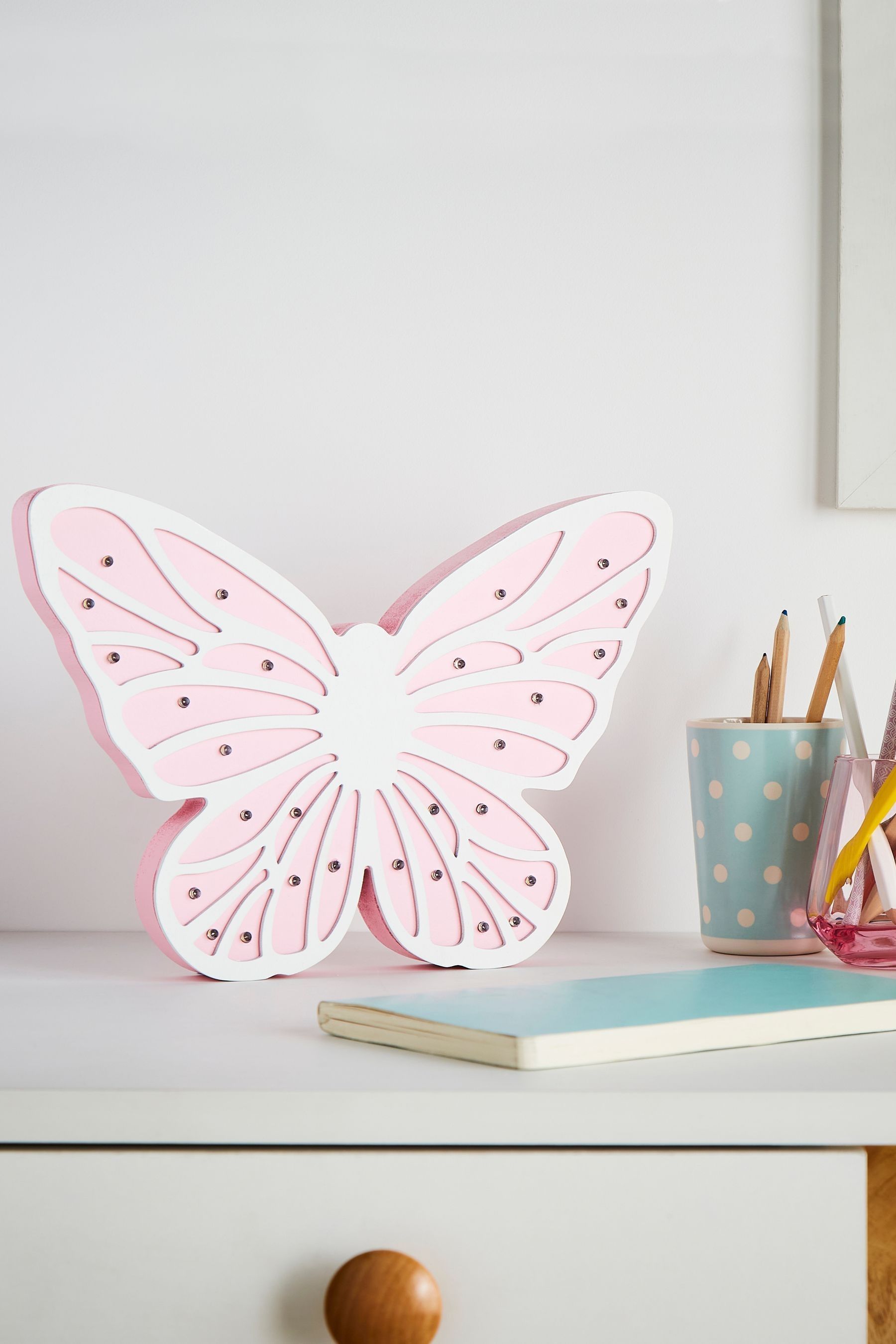 White top butterfly table
