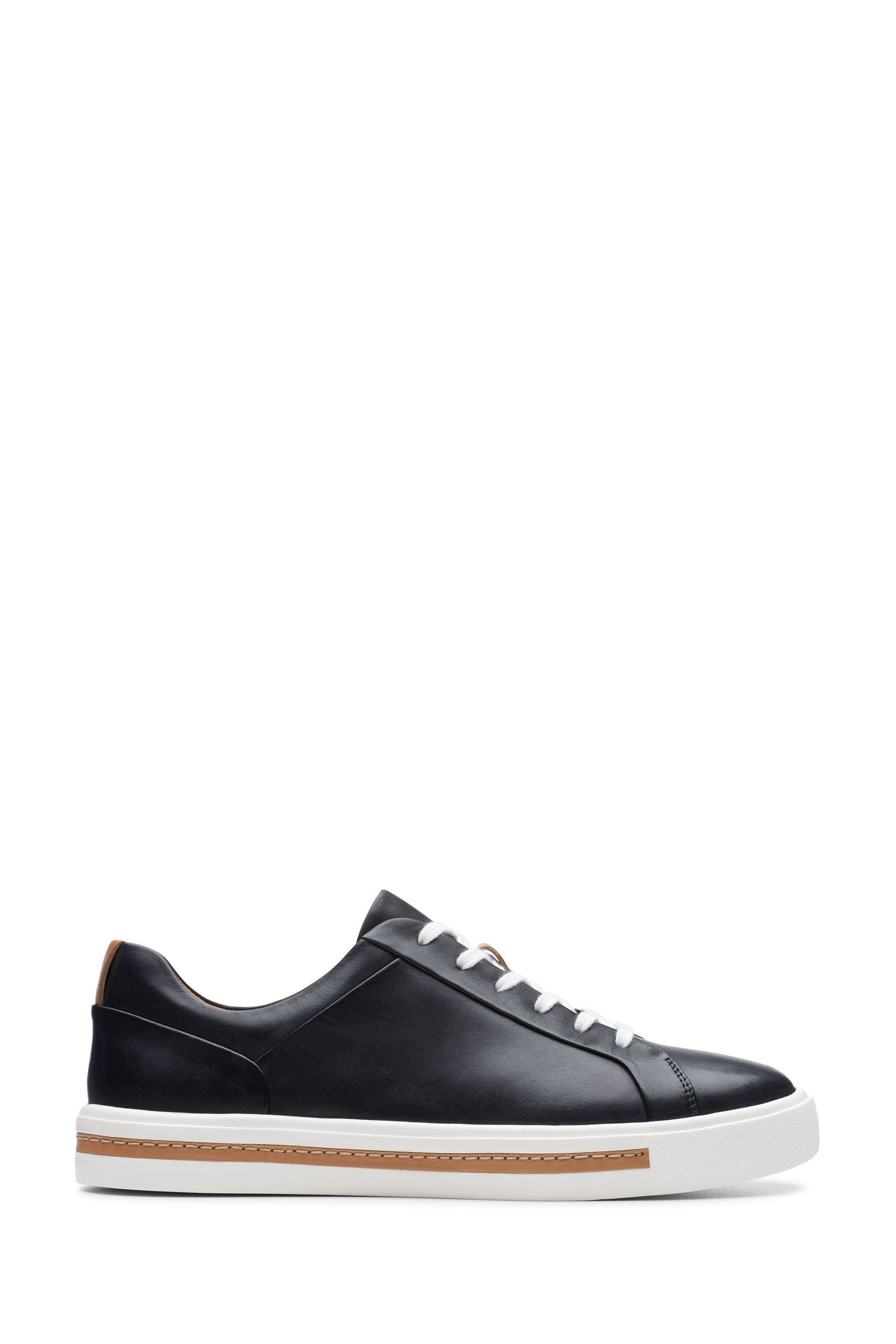 Un maui clarks on sale