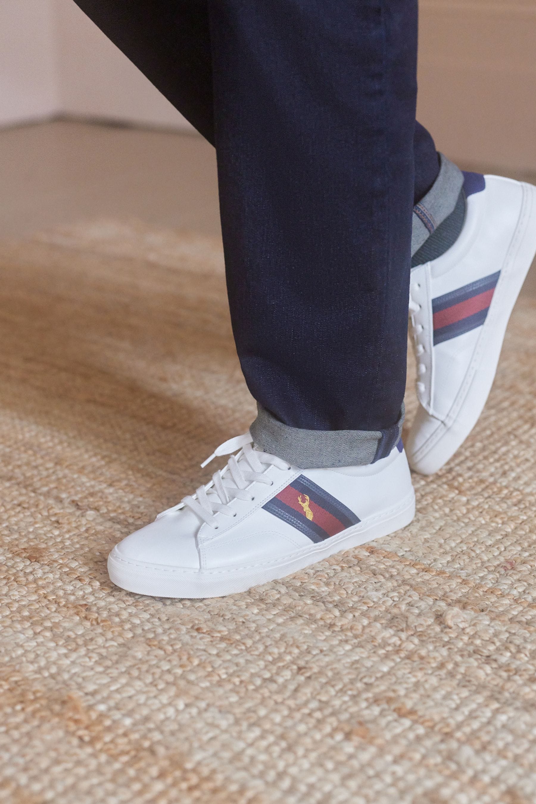 White top striped trainers