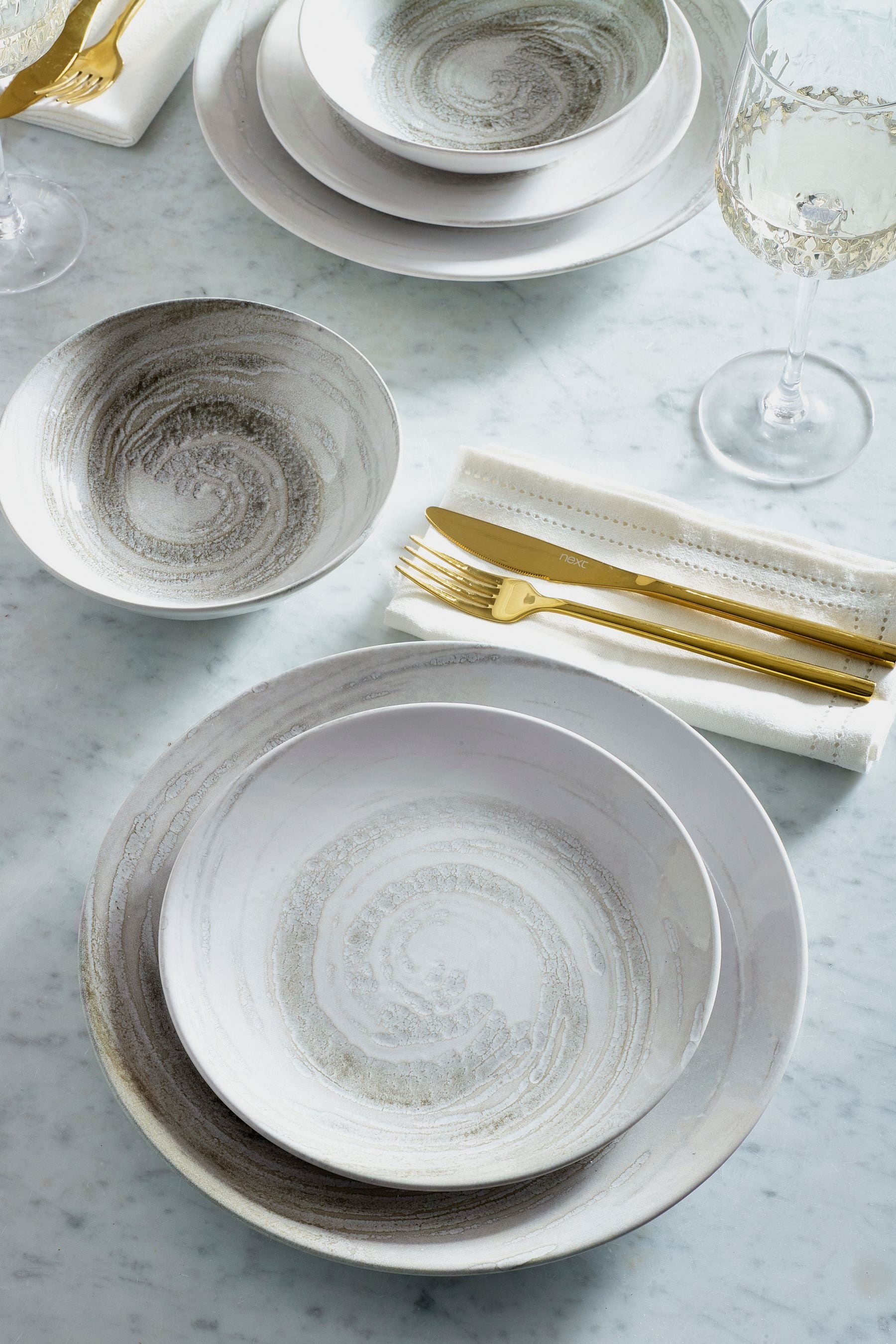 Grey and sales white dinner set