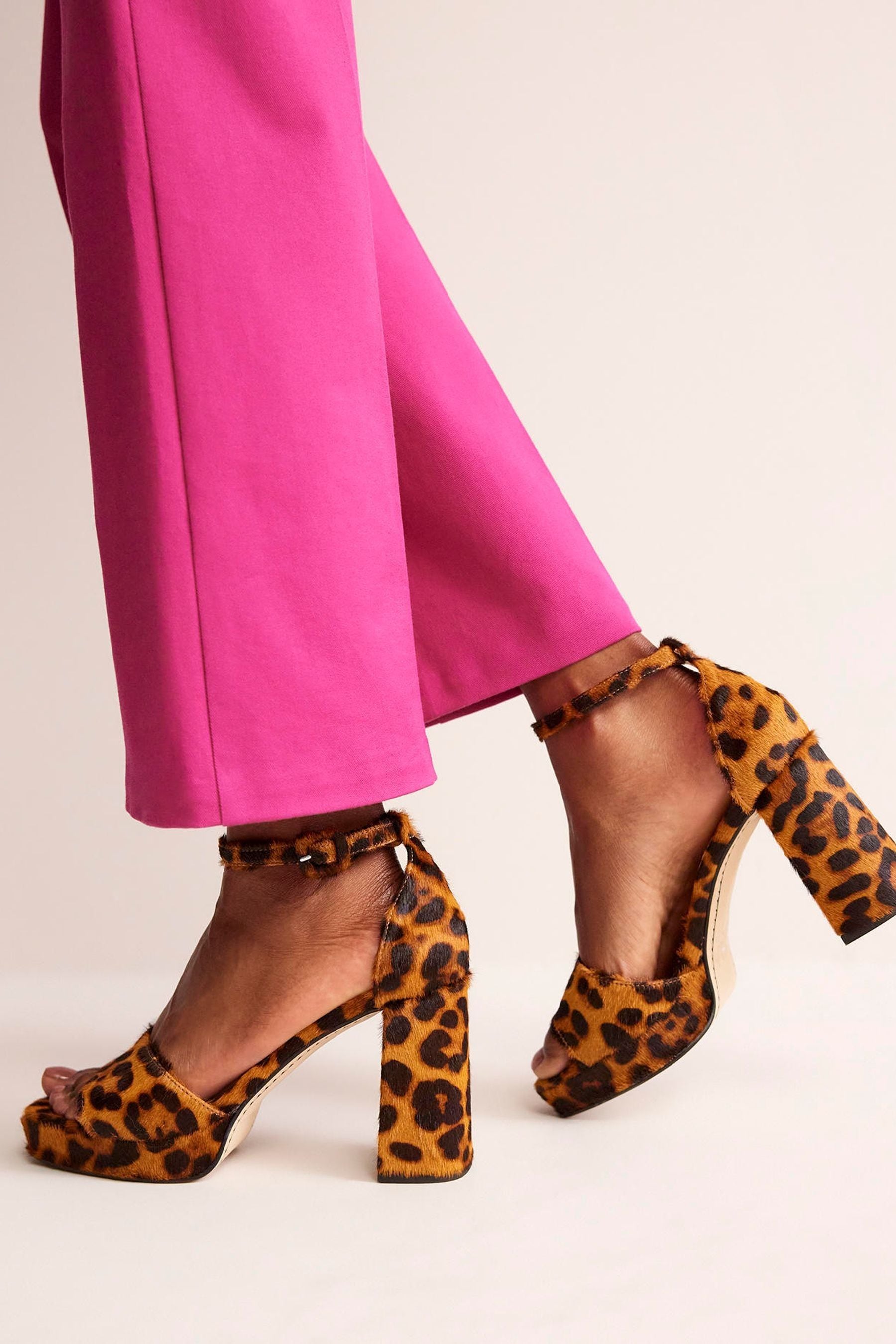 Animal print cheap block heel shoes