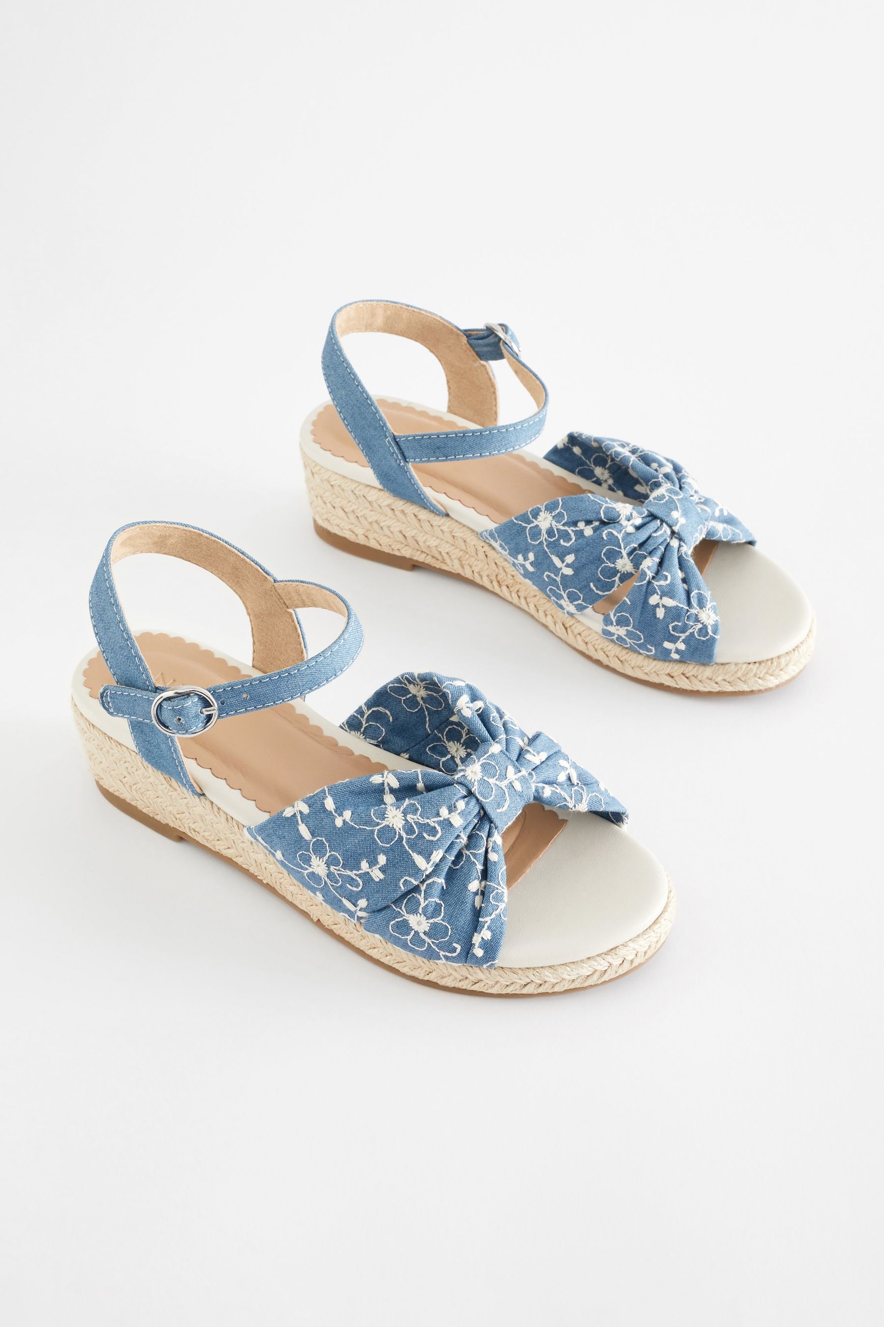 White mountain bow footbed sandals clearance