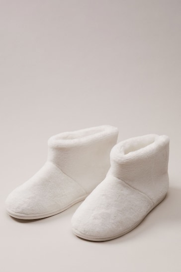 Phase Eight Cream Faux Fur Slipper Boots