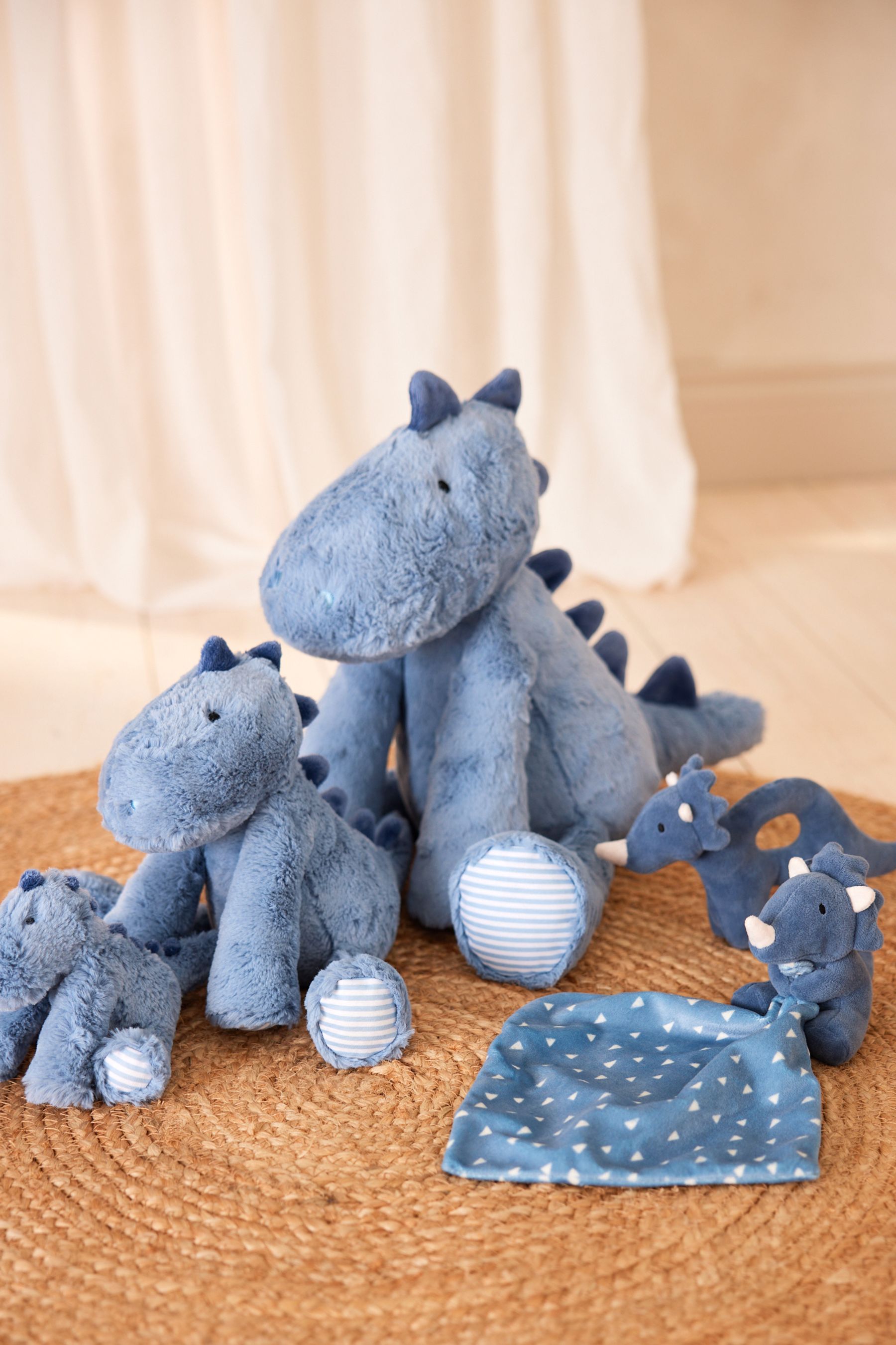 Blue baby comforter hotsell