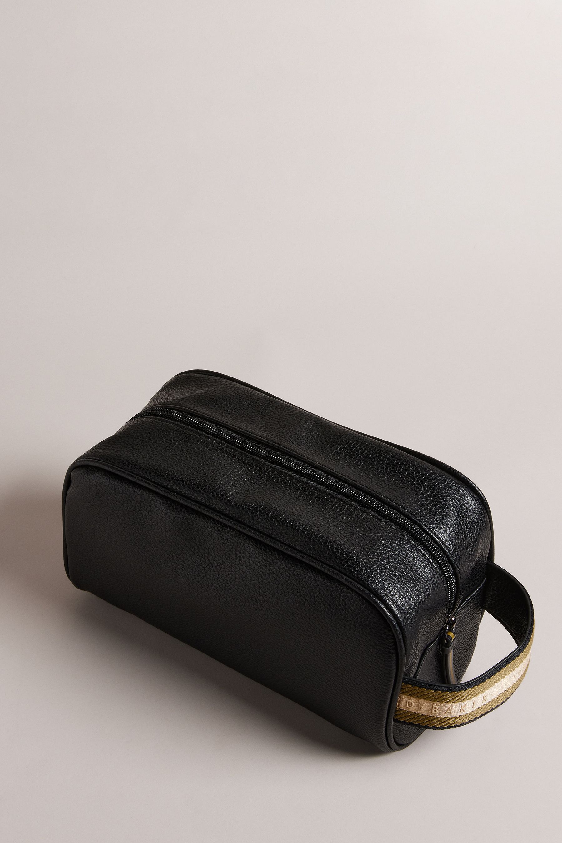 Ted baker on sale wash bag mens