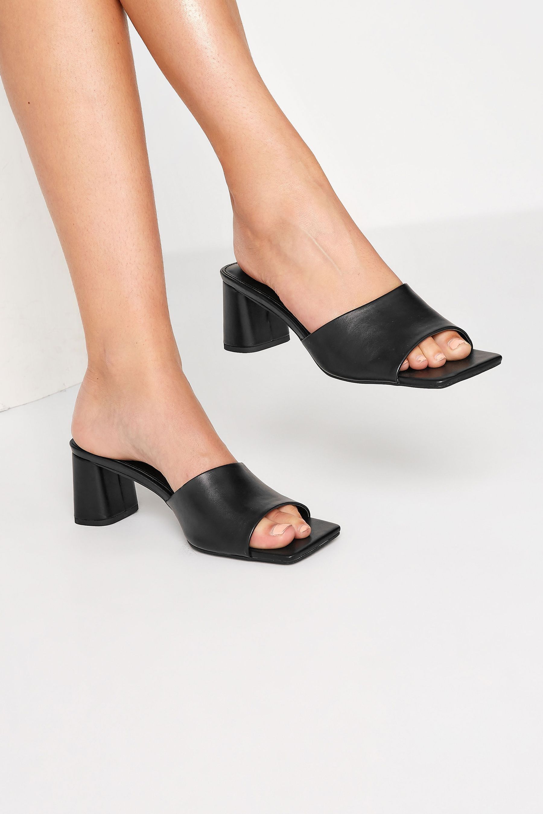Square heel sales mules