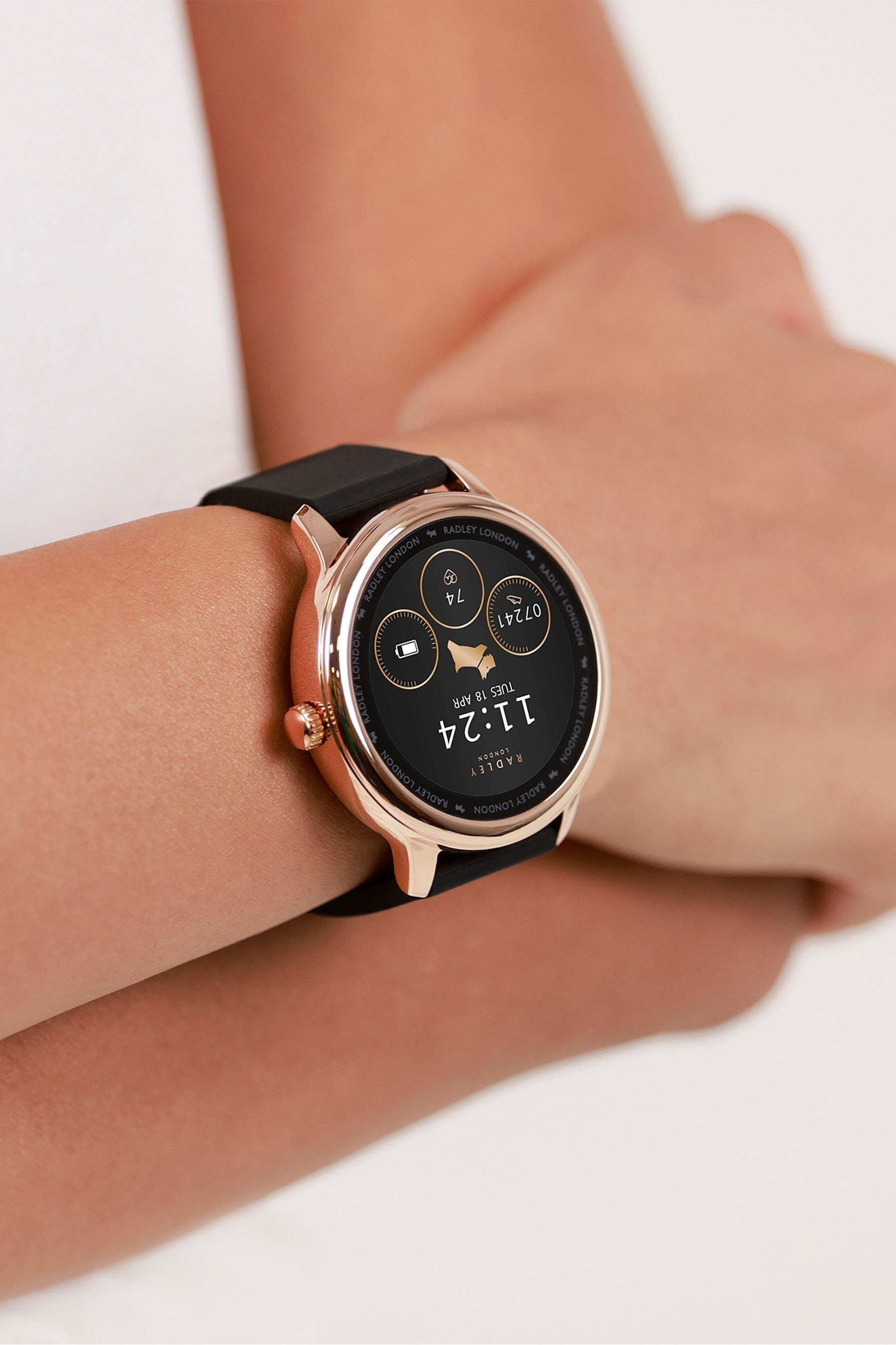 V19 smartwatch store