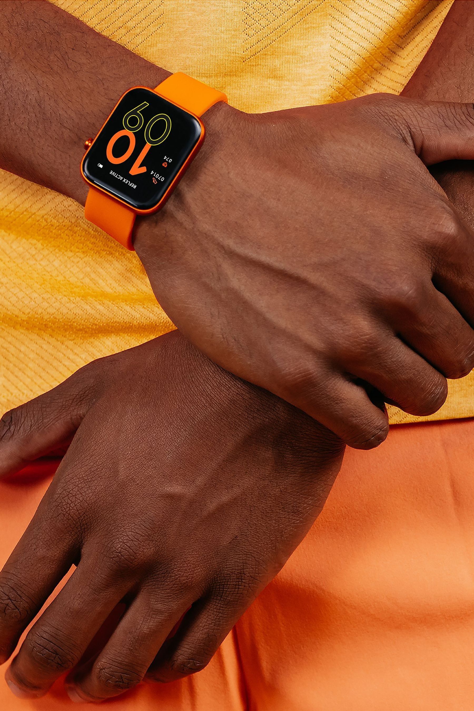 Smart watch discount orange strap