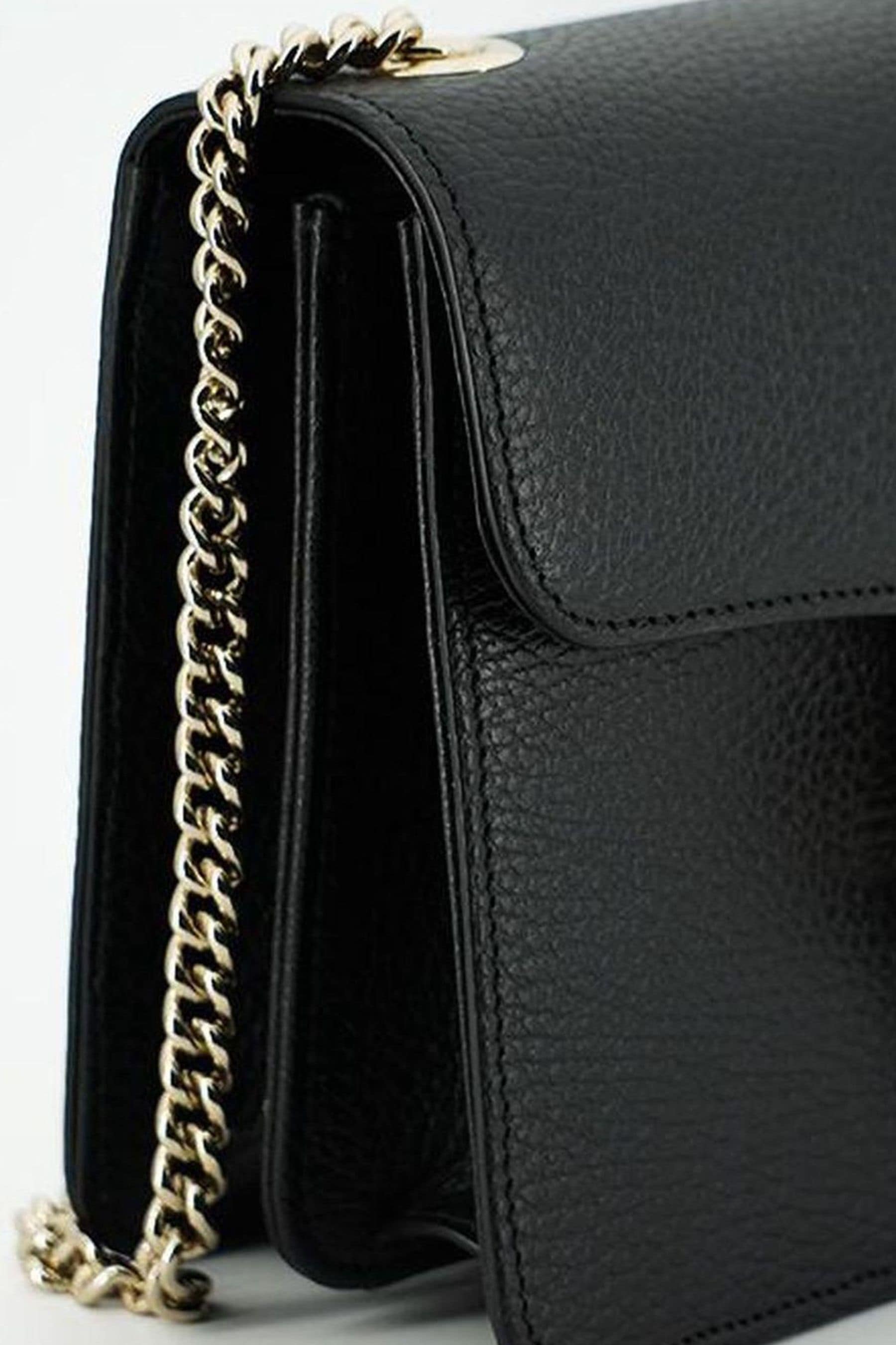 Gucci black bag hot sale silver chain