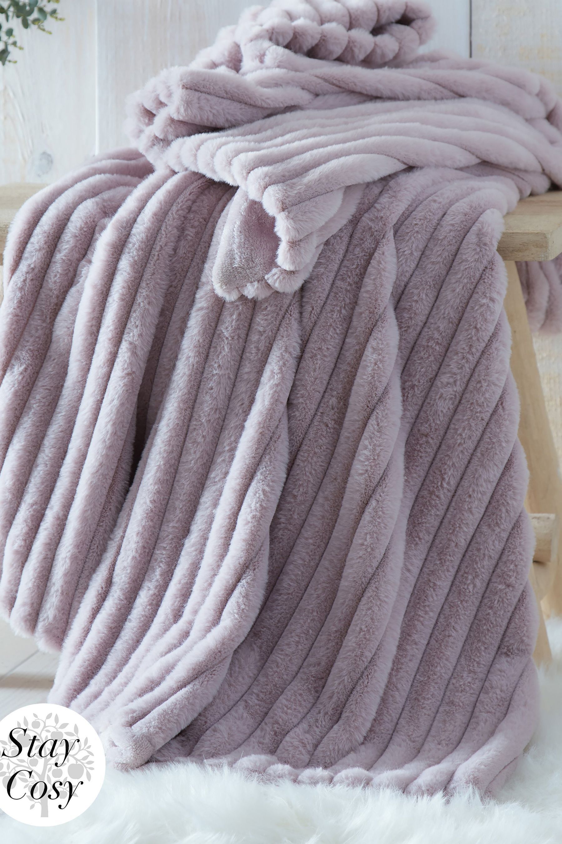Appletree Purple Morritz Faux Fur Bedspread