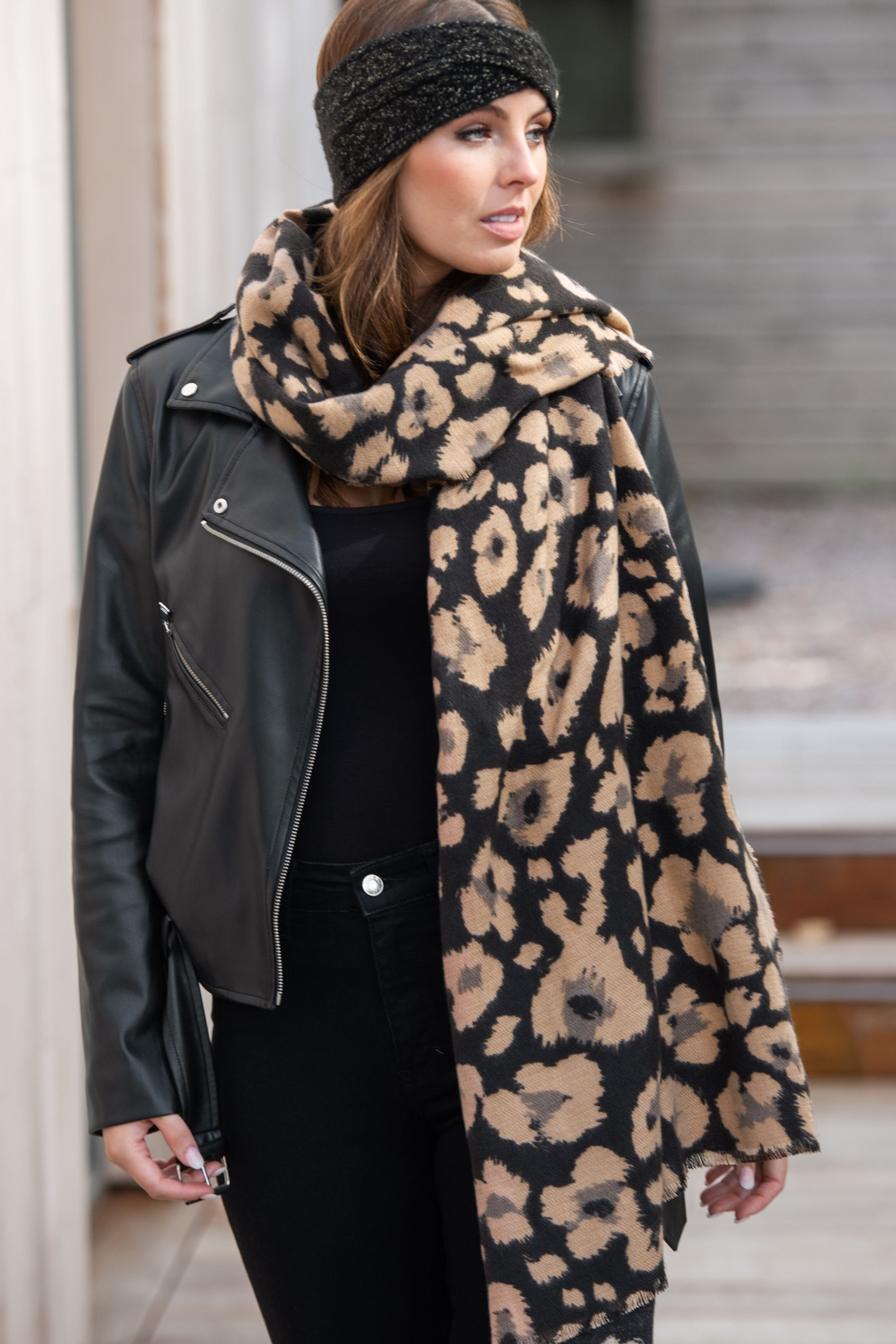 Pour Moi Black Oversized Supersoft Scarf