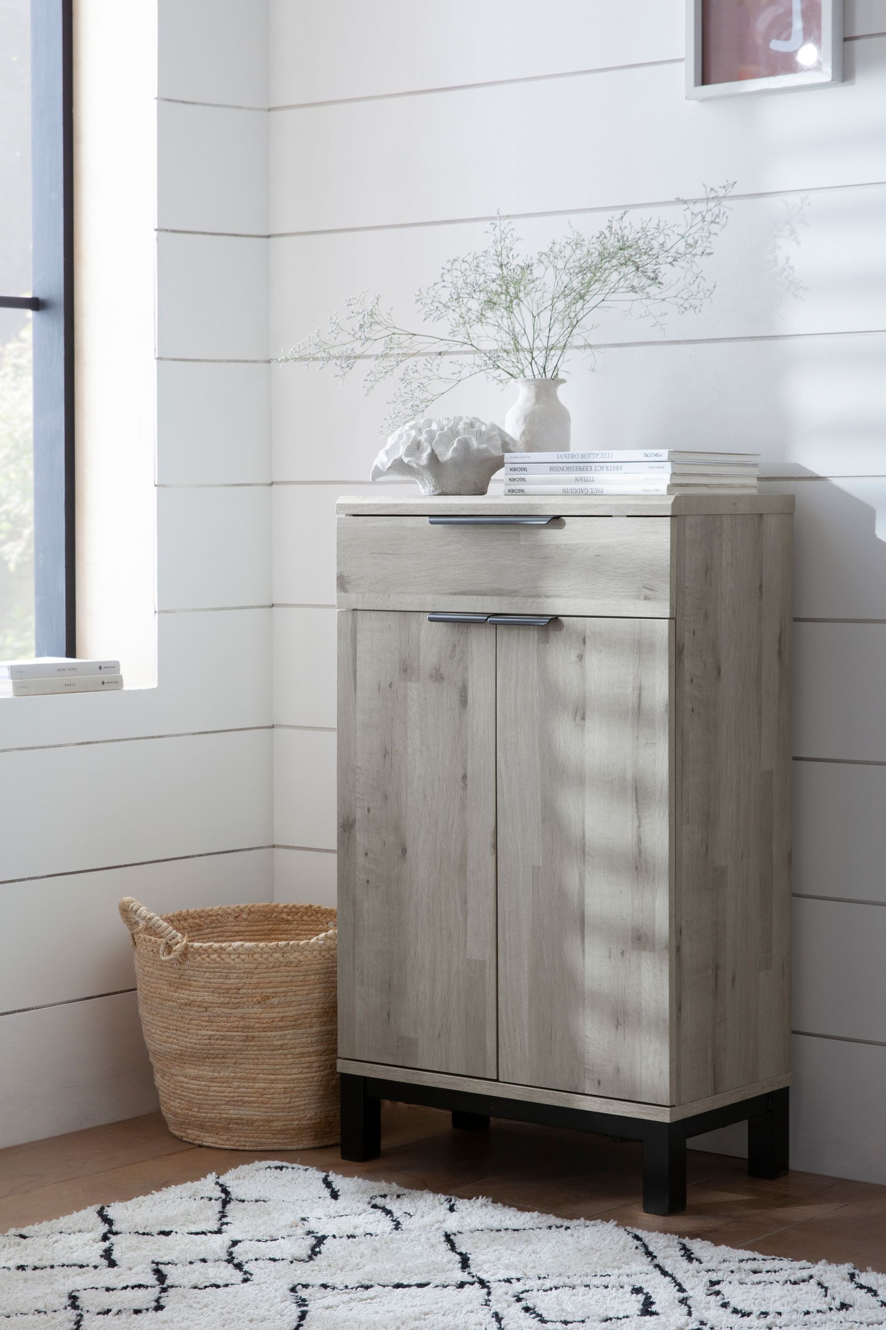 Small hallway store sideboard