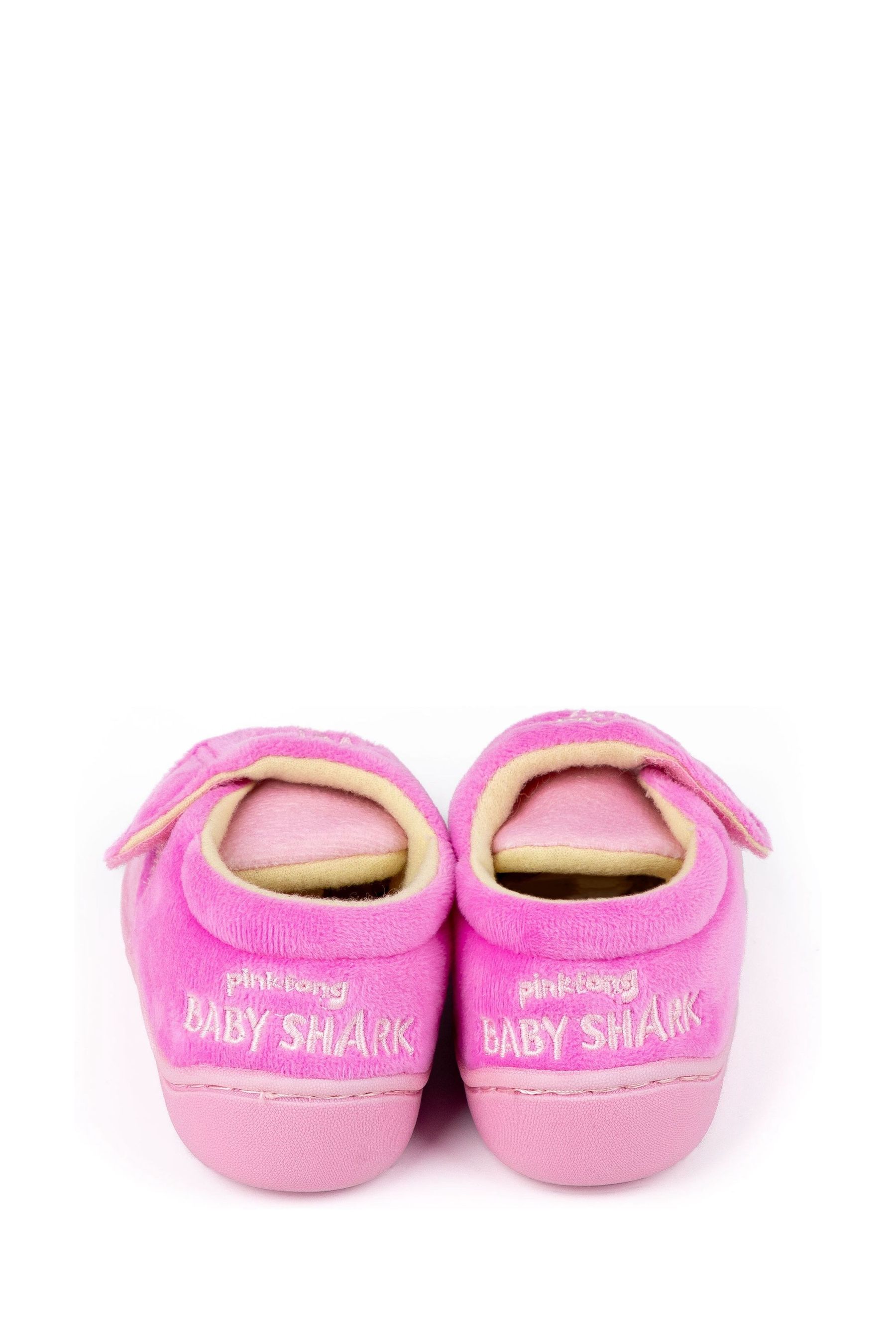 Pinkfong baby online shark slippers
