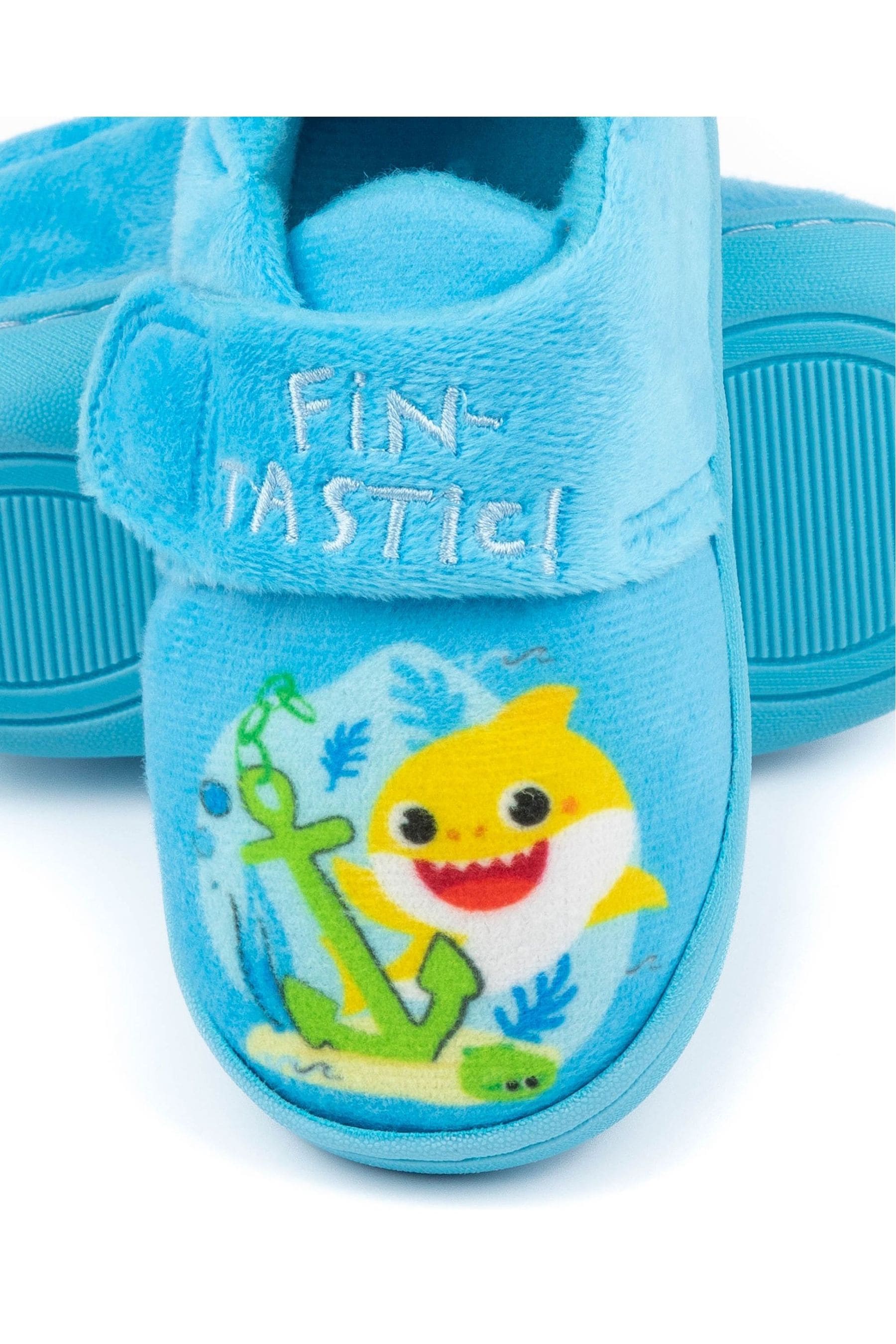 Baby shark cheap slippers for toddlers