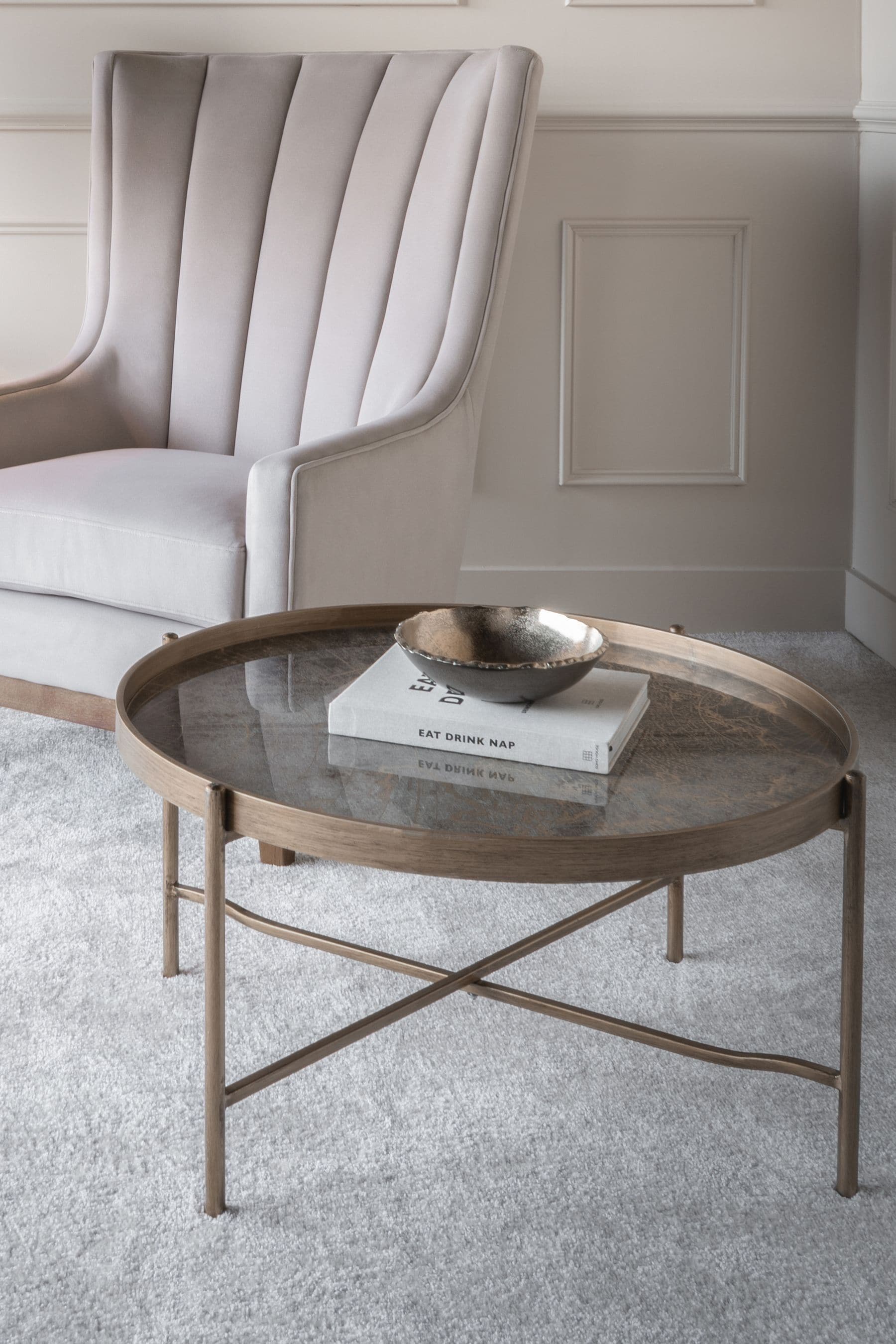 Round side outlet tray table