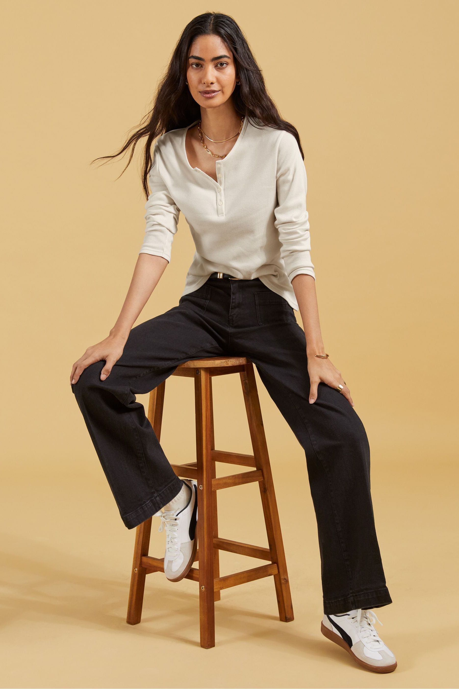New model black jeans online