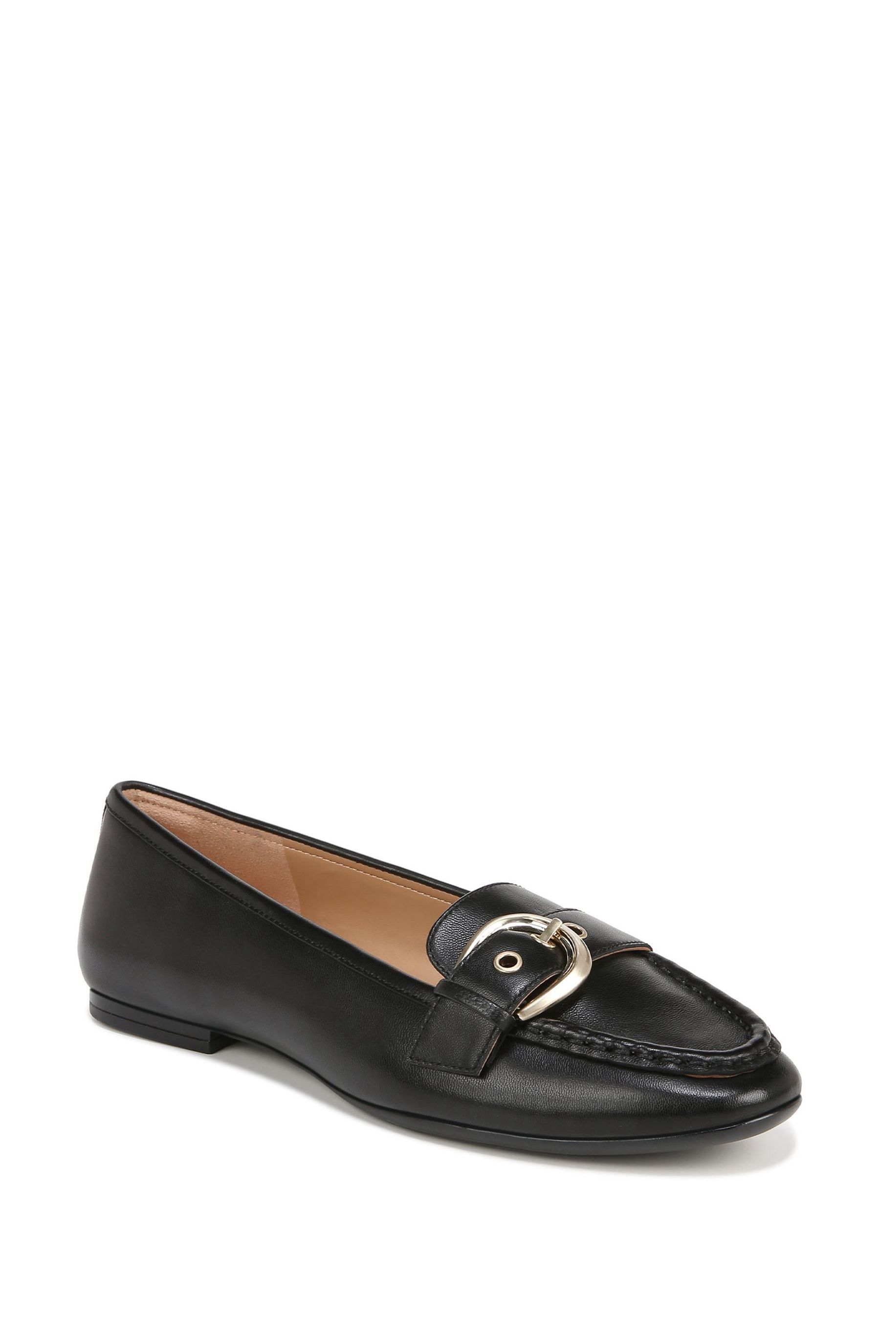 Naturalizer top black loafers