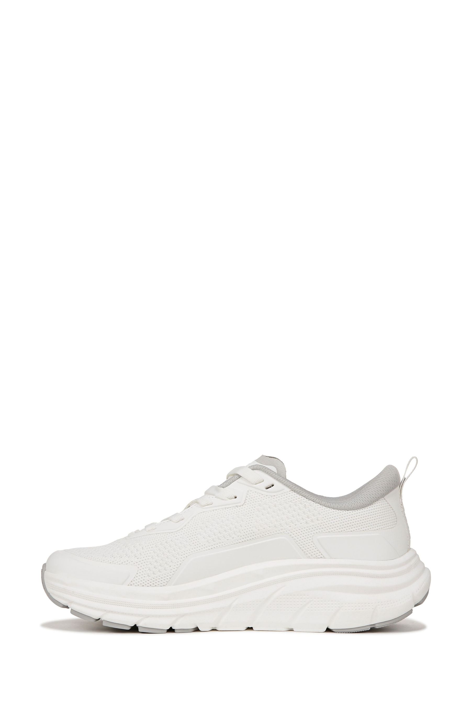 Vionic wide cheap sneakers