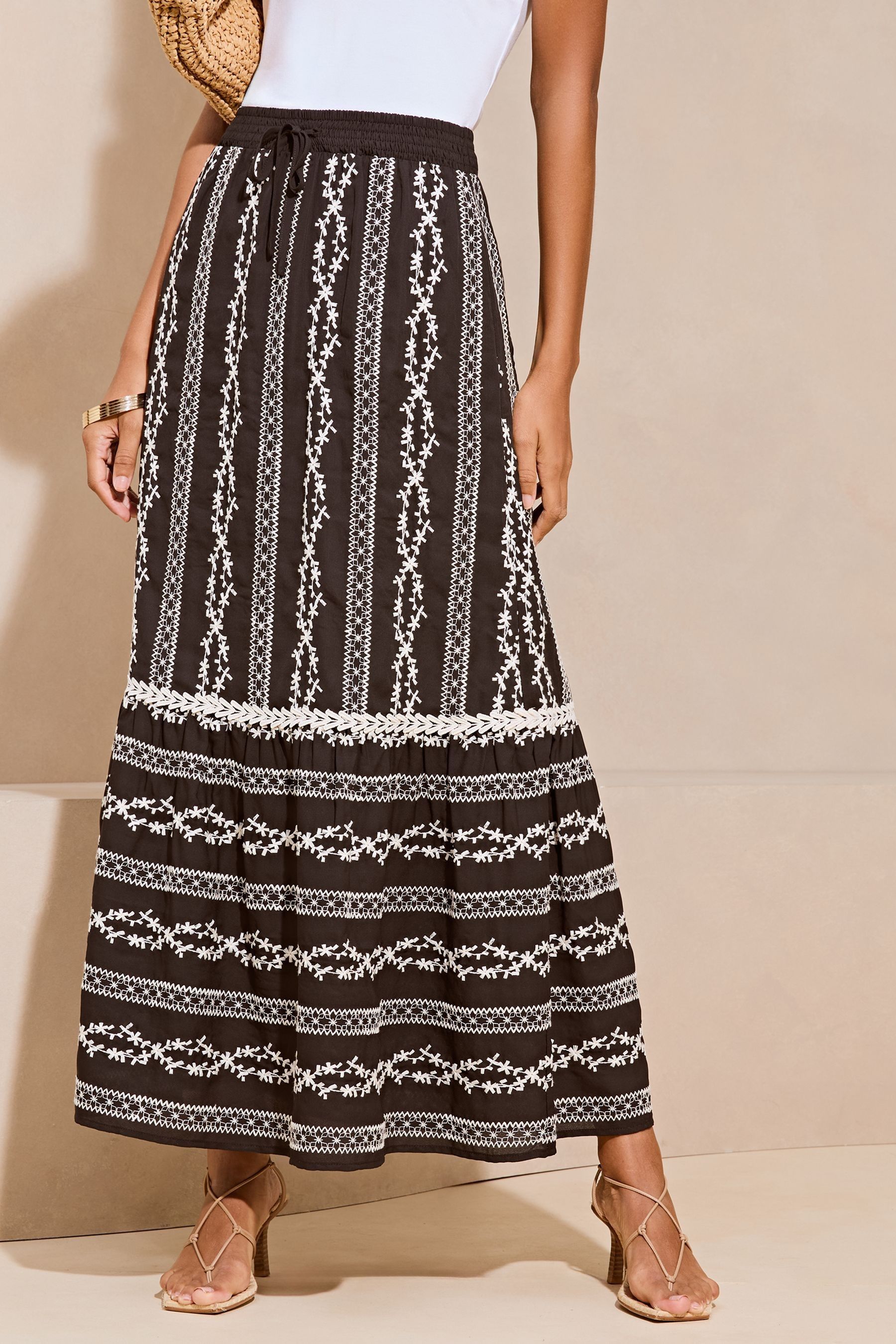 Lipsy Black Embroidered OneTier Maxi Skirt